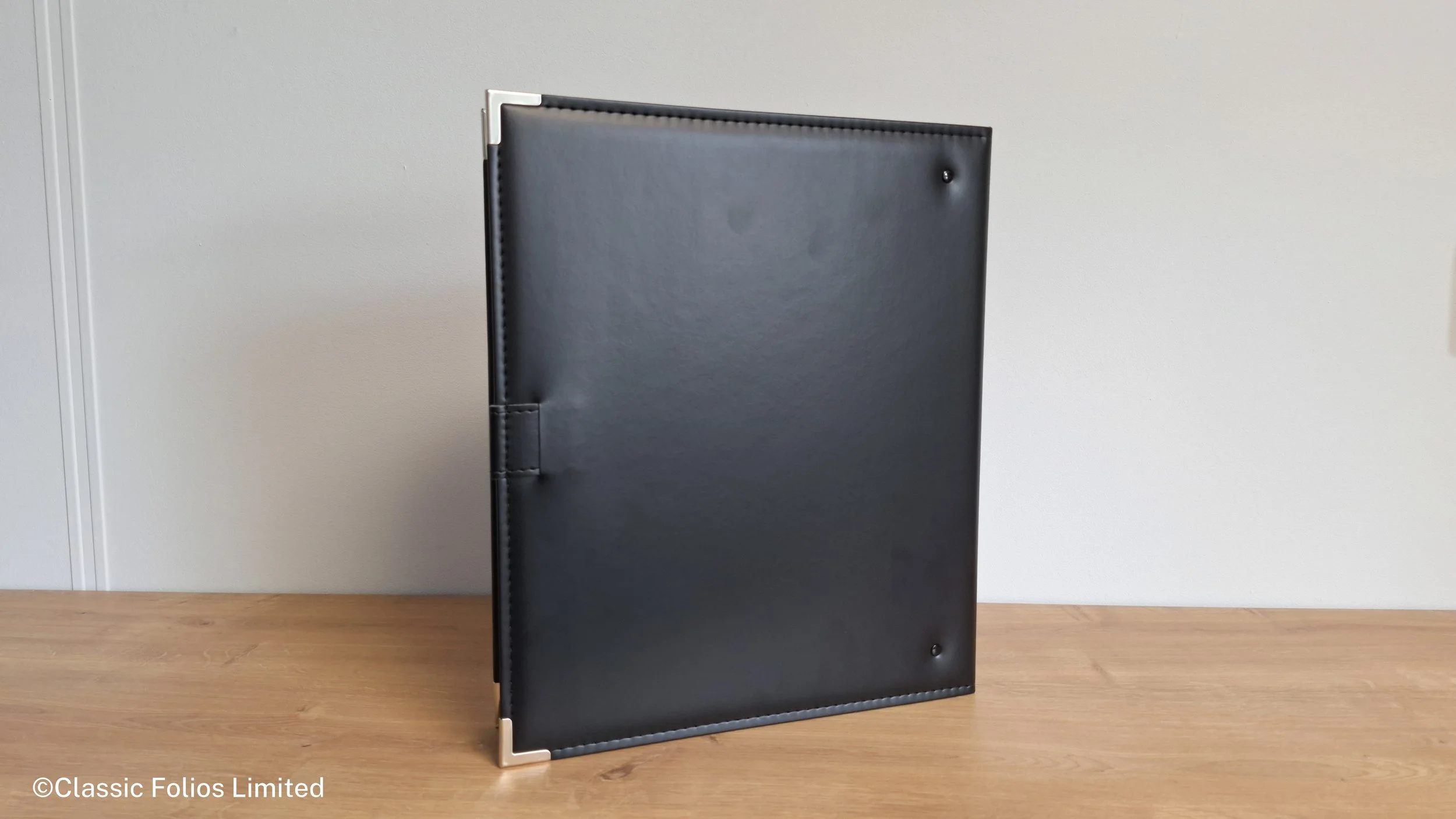 40mm_Black_Vivella_Back.jpg