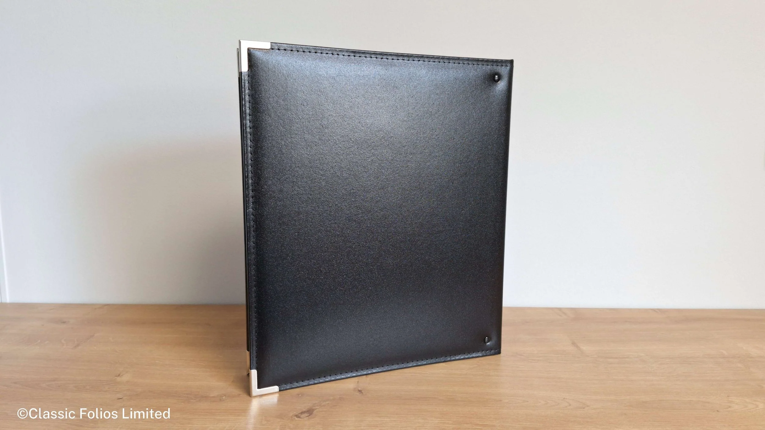 20mm_Black_Diag_Back.jpg