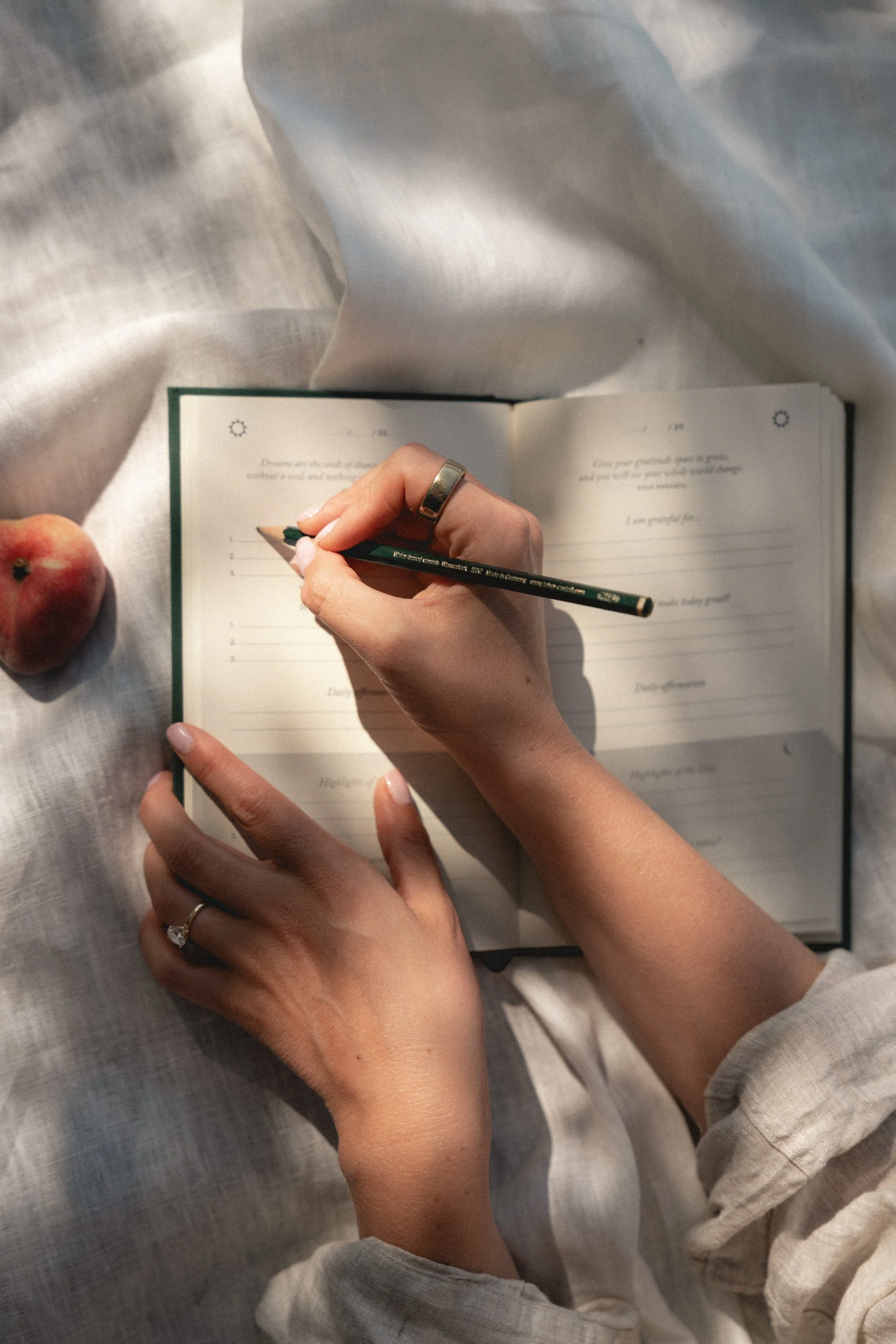 Yohanna - details textures context-92.jpg