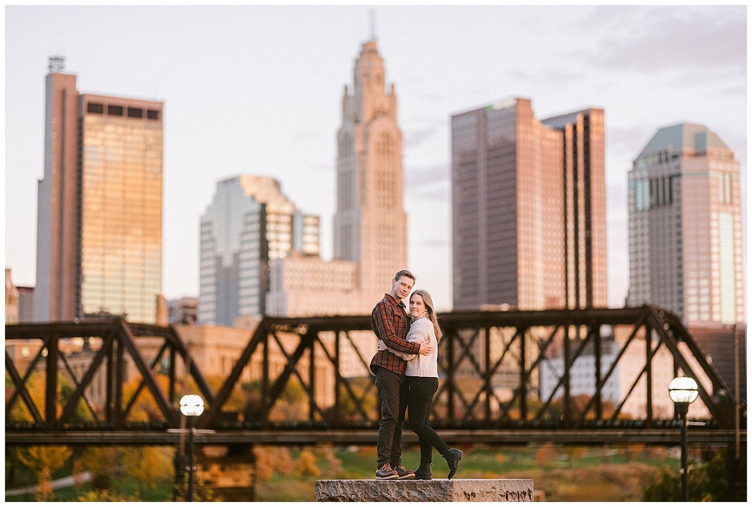 scioto-mile-and-german-village-engagement-robb-mccormick-photography_0026.jpg