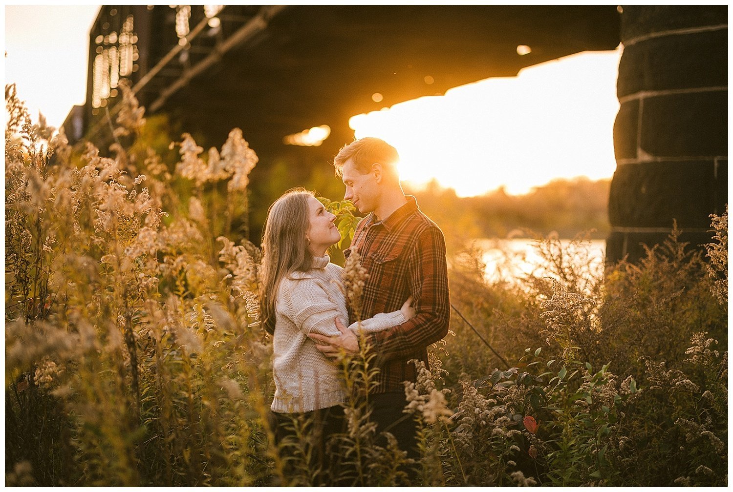 scioto-mile-and-german-village-engagement-robb-mccormick-photography_0015.jpg