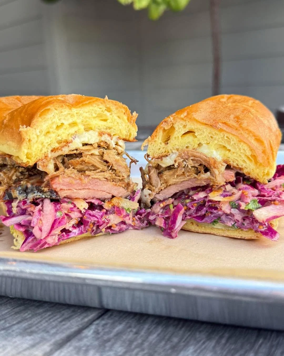 WEEKEND SPECIAL 🐷🐷🐷

THE PIG 
Braised pork + Cheshire ham + melty aged white Tillamook cheddar cheese + beer mustard slaw

A fan favorite that puts the &ldquo;Pig&rdquo; in Pigfish #sandwhich #pigfishsarasota #pigfish #sarasota