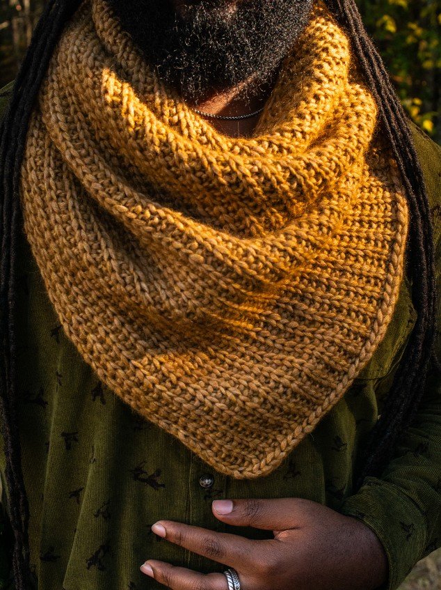 Visuvio's Crafts - Leyland Cypress Cowl.jpg