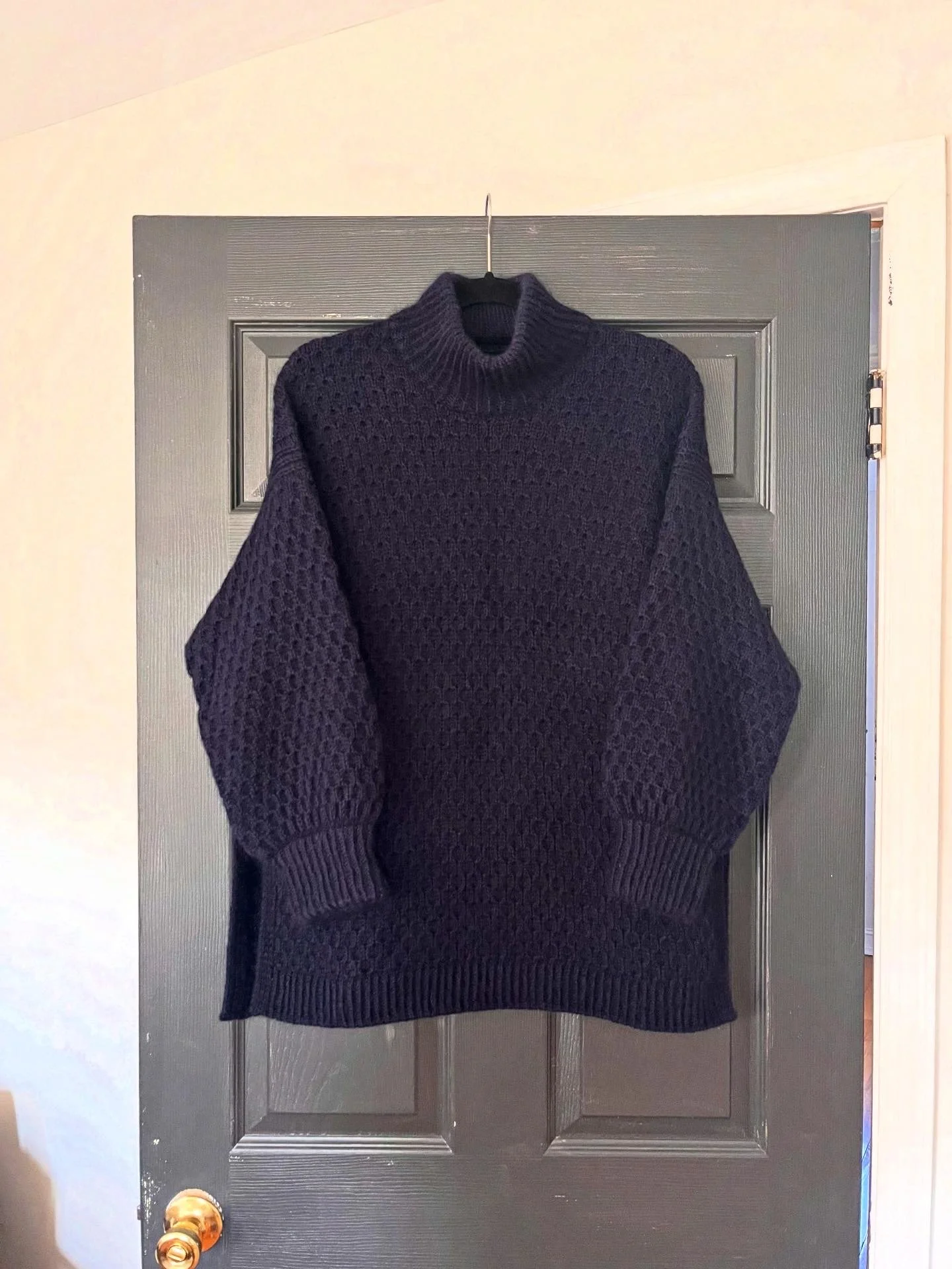 Smilla Sweater (Anne Ventzel), knit with Quince & Co "Lark" (100% American wool) and Biches & Bûches "Le Petit Silk Mohair" (30% mulberry silk and 70% super kid mohair)