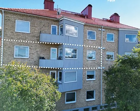 Hur lägenhet med balkong och fin utsikt