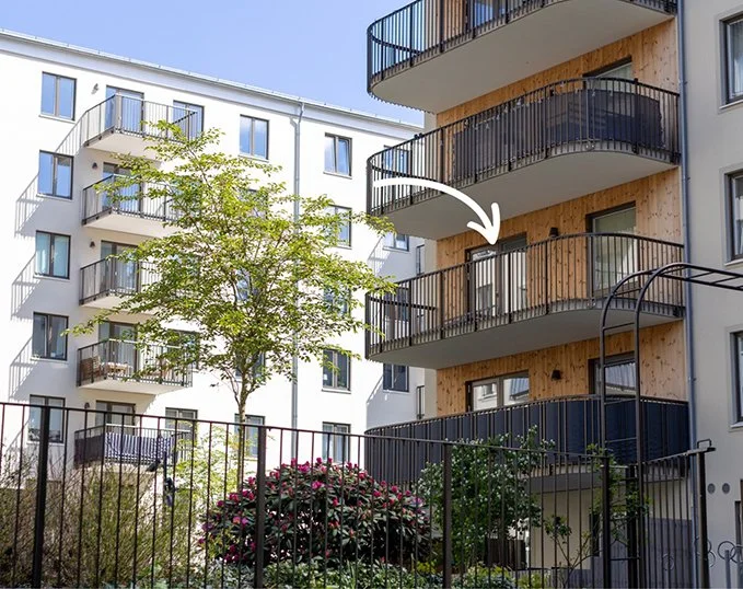 Hyr tvåa med balkong i soligt västerläge