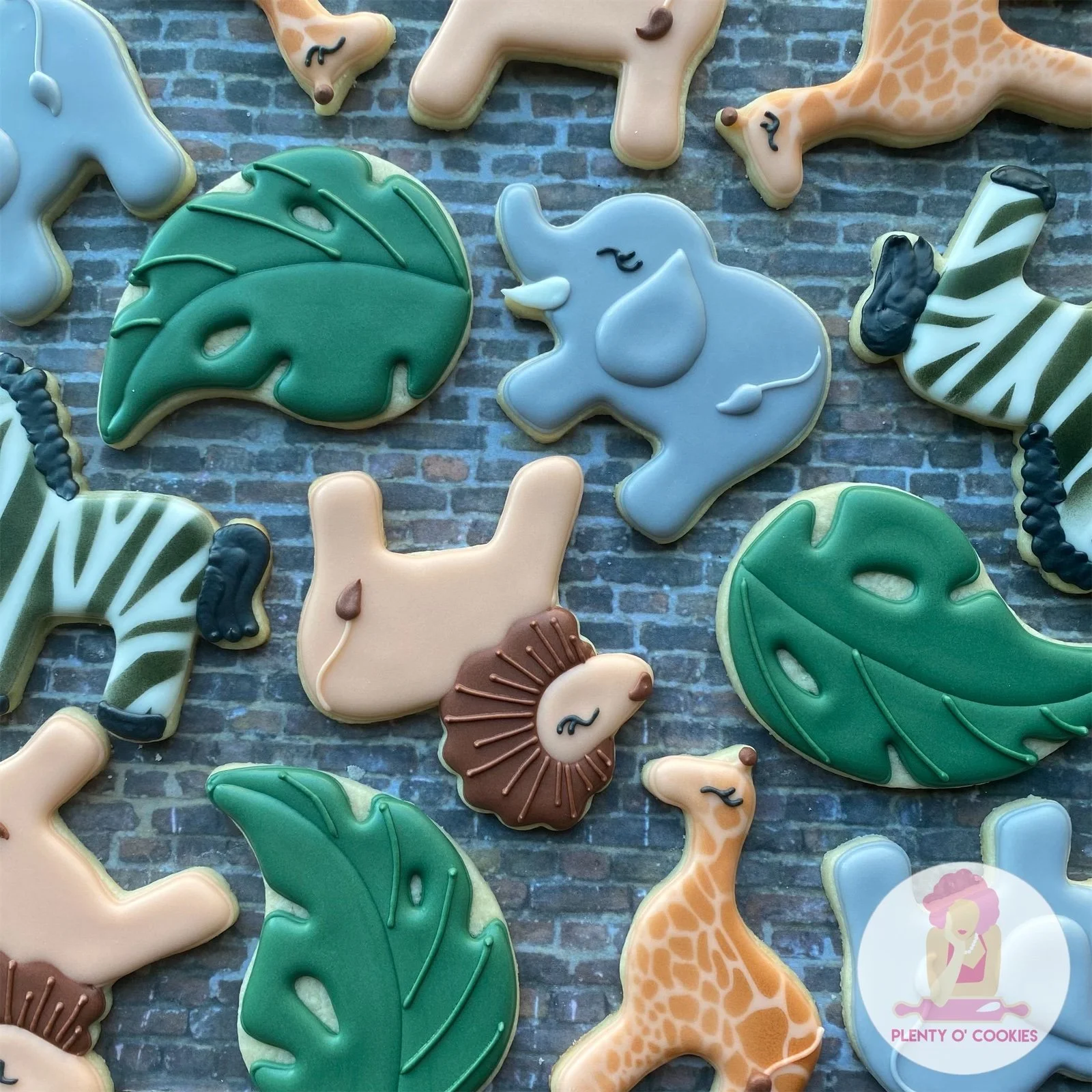 Animals_Lion_Giraffe_Elephant_Zebra.jpg