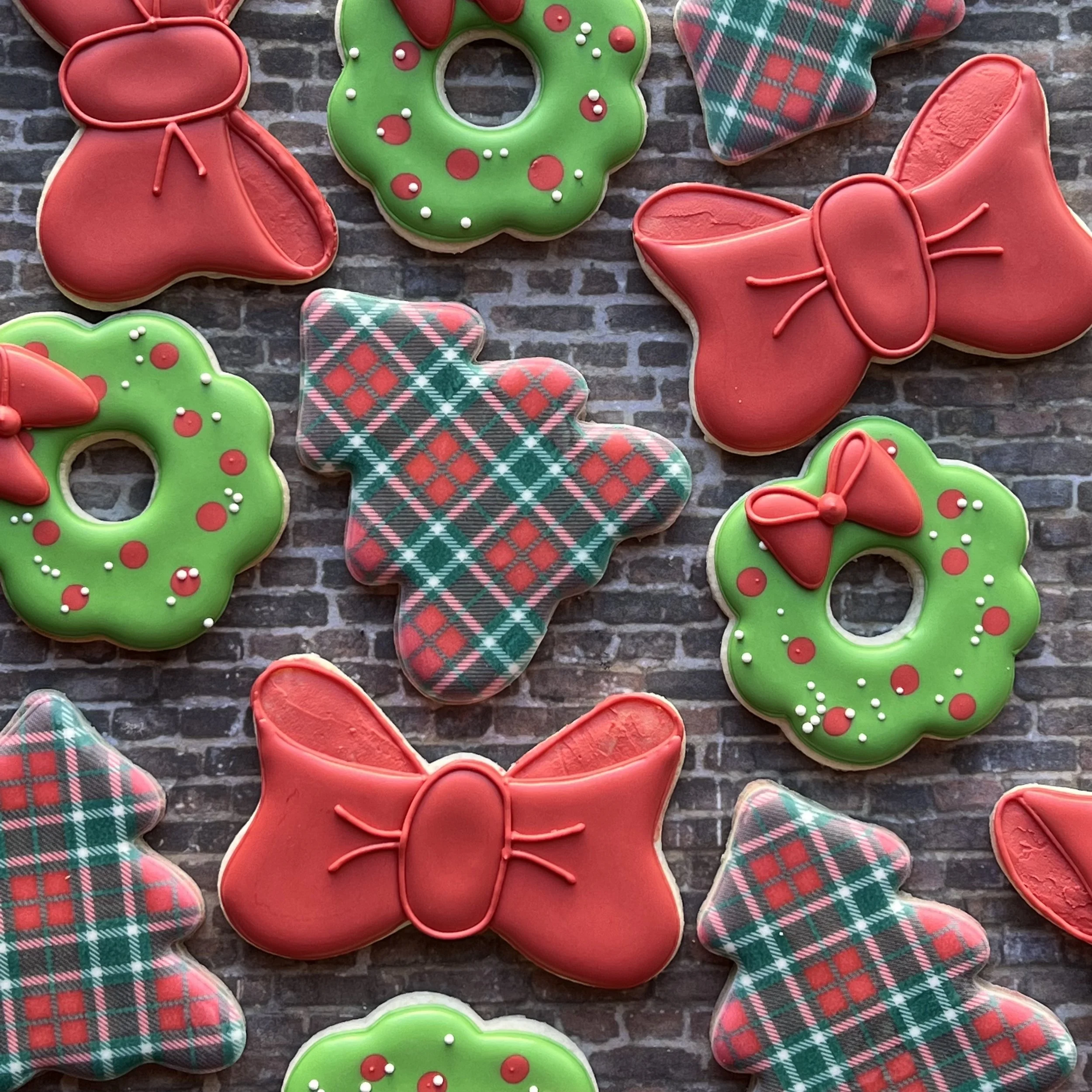 2022 Winter Set Red and Green.jpg
