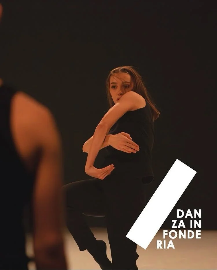 Picche Cause
-3

😜 Oggi niente reel ma vi avviso che:

Tre tracce del disco non sono inserite nel formato digitale, per poter ascoltare interamente il mio lavoro bisogner&agrave; acquistare il cd in formato fisico. 

Le tracce non inserite sono 3 co