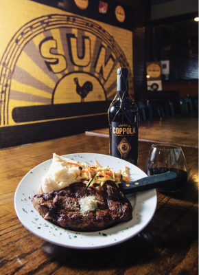 Get a great meal in Downtown Gallatin