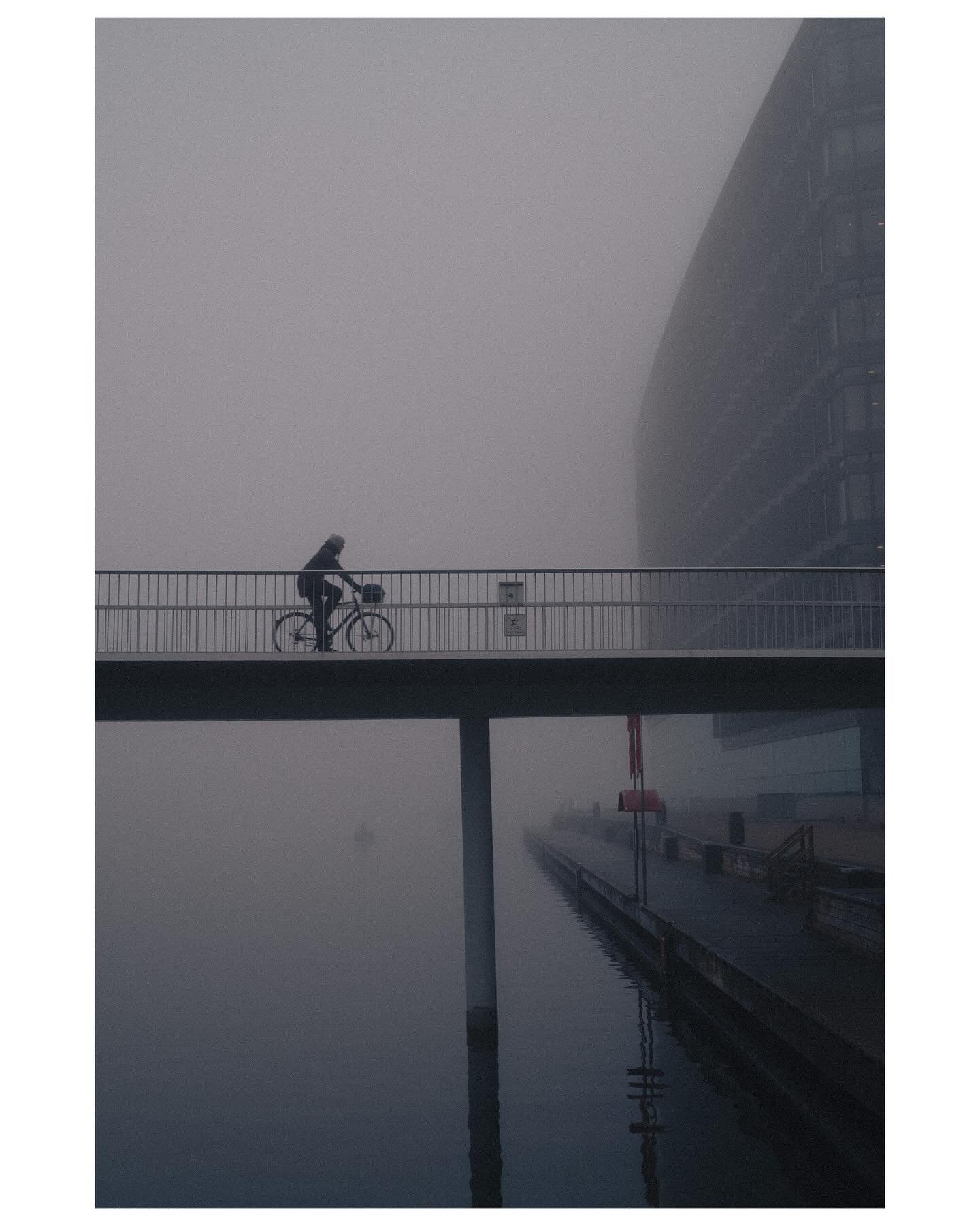 In my part of the world the weather is rarely good, but on the bright side it provides the right conditions for moody photos.
1. Copenhagen
2. Berlin
3. Copenhagen
4. Berlin
.
.
.
.
.
.
.
#streetphotography
#thinkverylittle
#everybodystreet
#ourstr