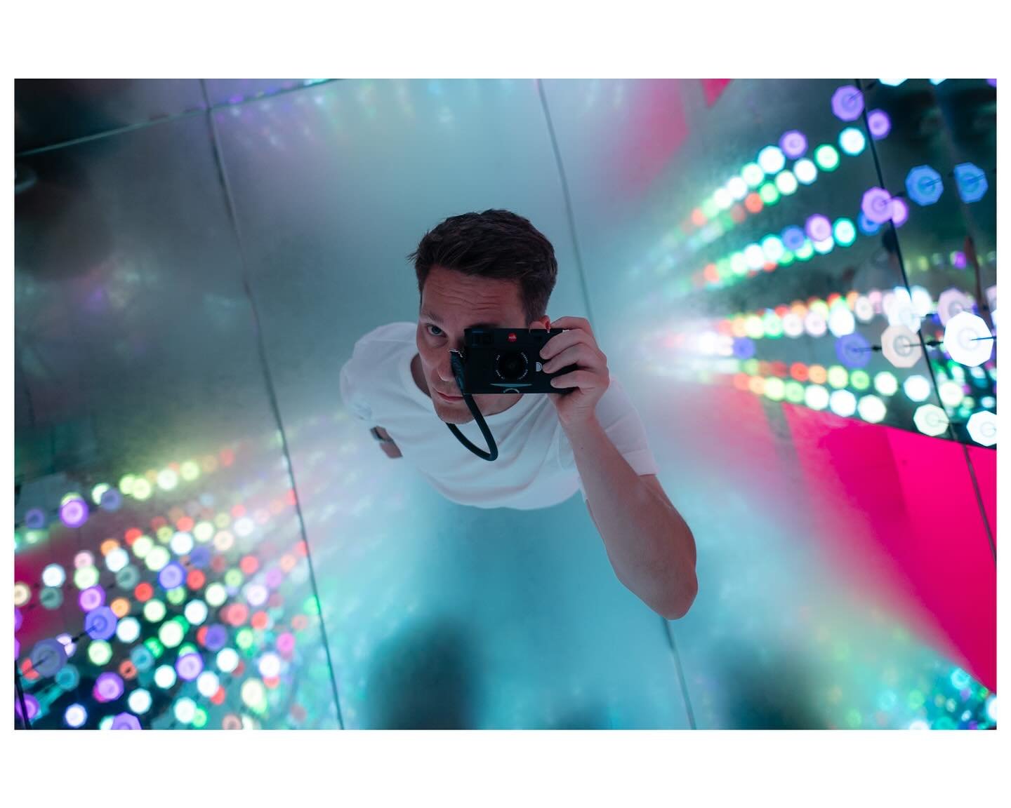 So… I have decided it is finally time that I start posting some of my pictures here on Instagram.
Don’t worry, this will be the only picture of me. From now on it will just be some shots I got walking around with my camera.