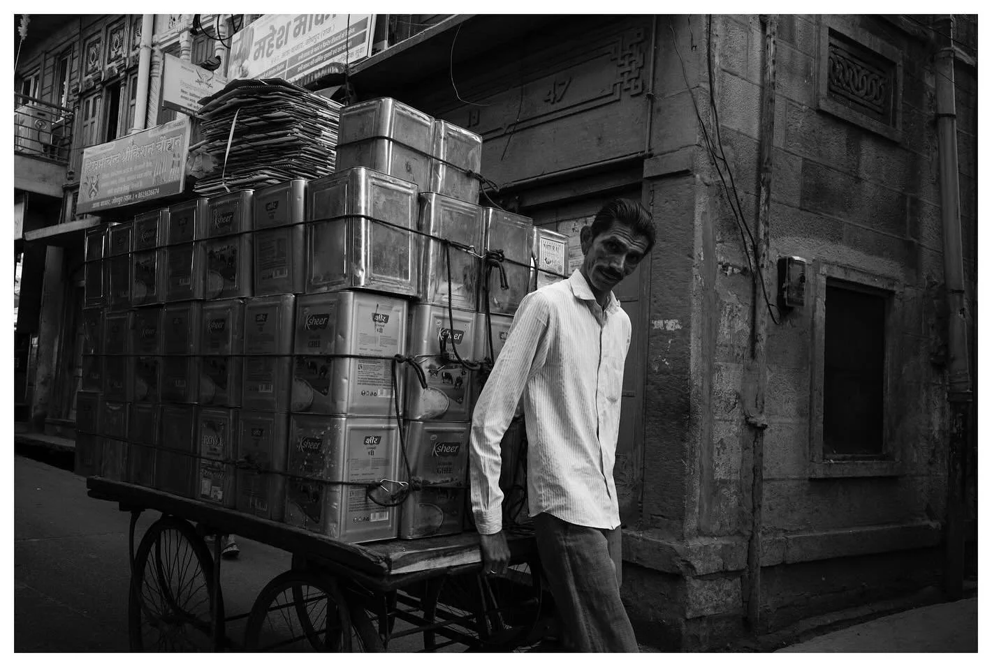 Colorful India in black and white.

1. Jodhpur
2. Varanasi
3. Varanasi
4. Jaipur
.
.
.
.
.
.
.

#streetphotography
#thinkverylittle
#everybodystreet
#ourstreets
#street_me_up
#tdmmag
#street_avengers
#bnw_demand
#dreaminstreets
#SPiCollective
#SPi_bn