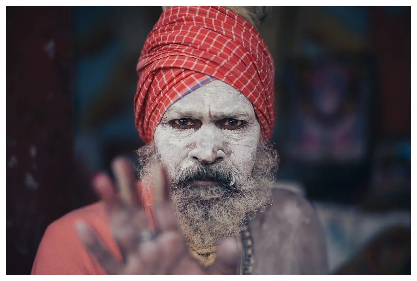 The spiritual capital of India 
.
.
.
.
.
.
.

#streetphotography
#thinkverylittle
#everybodystreet
#ourstreets
#street_me_up
#tdmmag
#street_avengers
#bnw_demand
#dreaminstreets
#SPiCollective
#SPi_Travelling
#tdmmag
#streetphotographers
#myleicapho