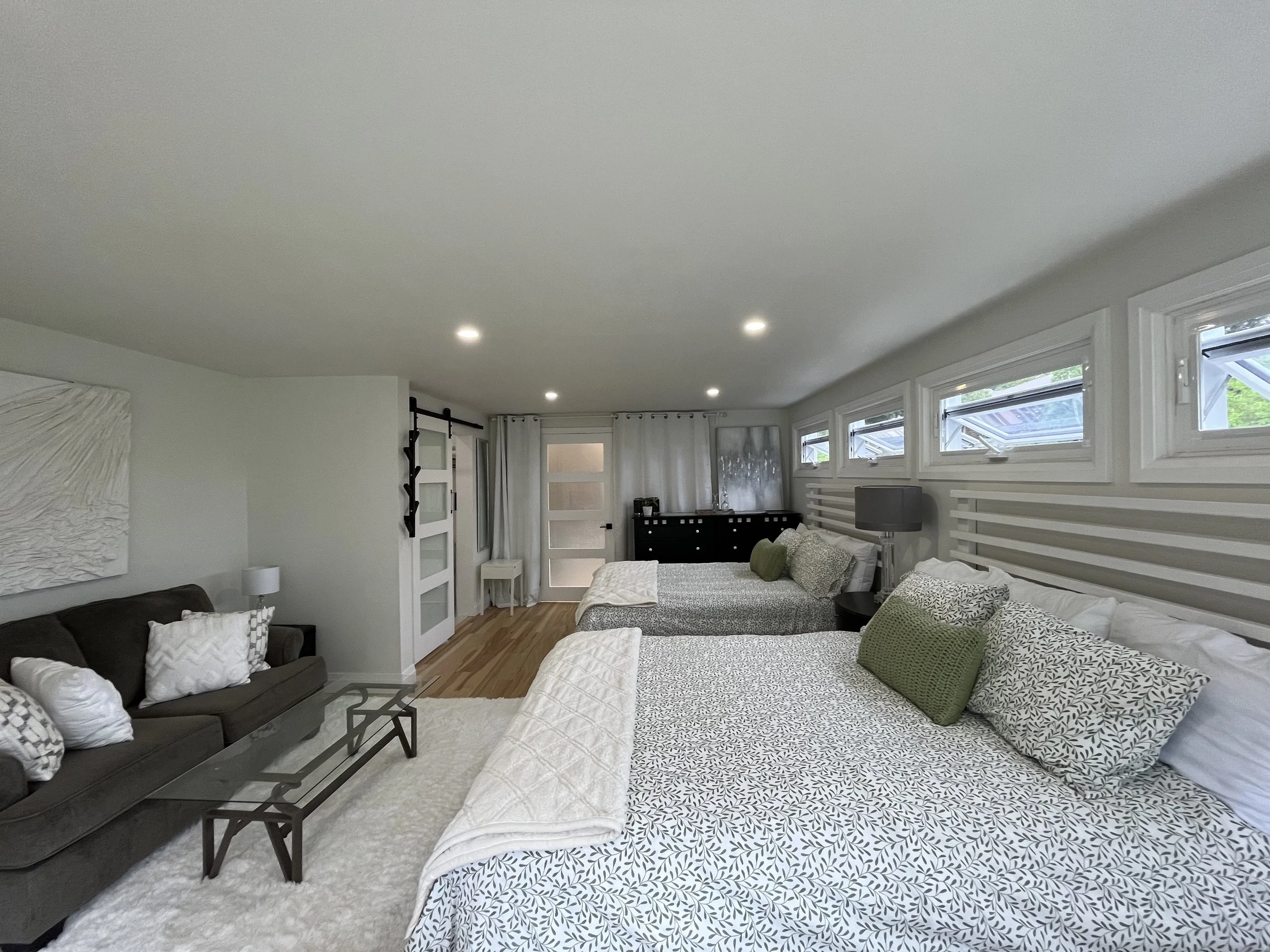 Rooms & Rates — The Mulberry House on the Grand