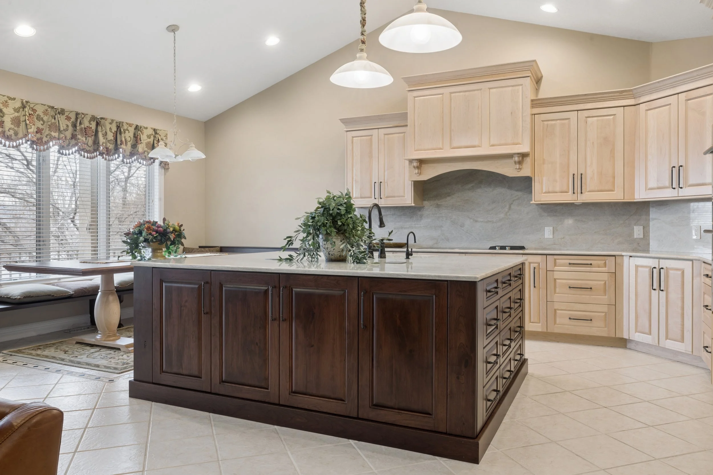 39-R5_07916-smaller.jpg