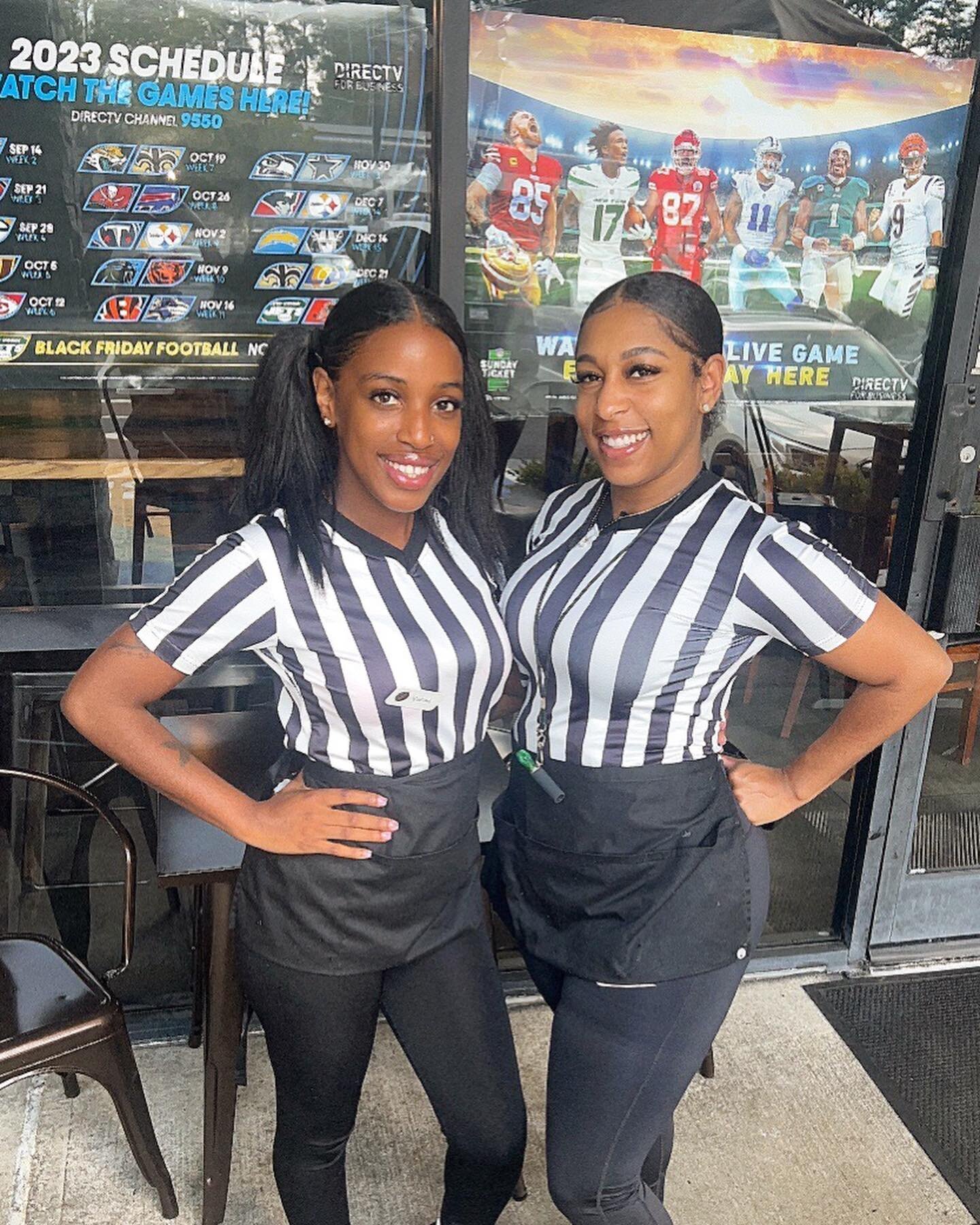 🏈 Join us this Sunday at Chef Rob's Cafe and Bar for the ultimate football feast! Cheer for your team with delicious food and awesome drink specials all day long. Let's make this game day a touchdown of taste and excitement! 🏈

#sunday #sundayfunda