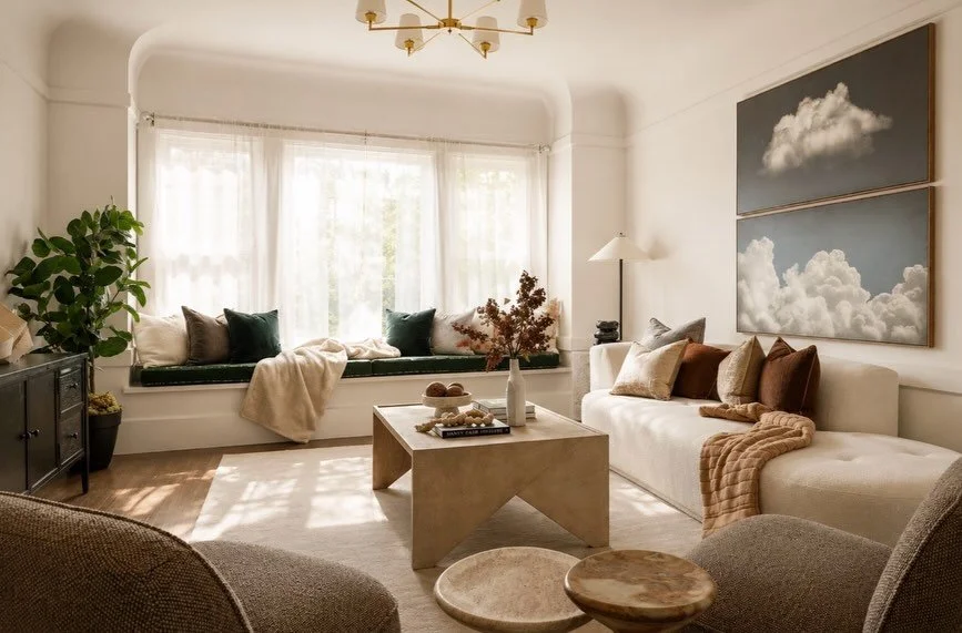 California Street for @anniewilliamssfhomes. I know I know, yet another example of why we say the Richmond District flexes so hard 🙌🏽

#sfre #care #sothebysinternationalrealty #homestaging #therichmonddistrict