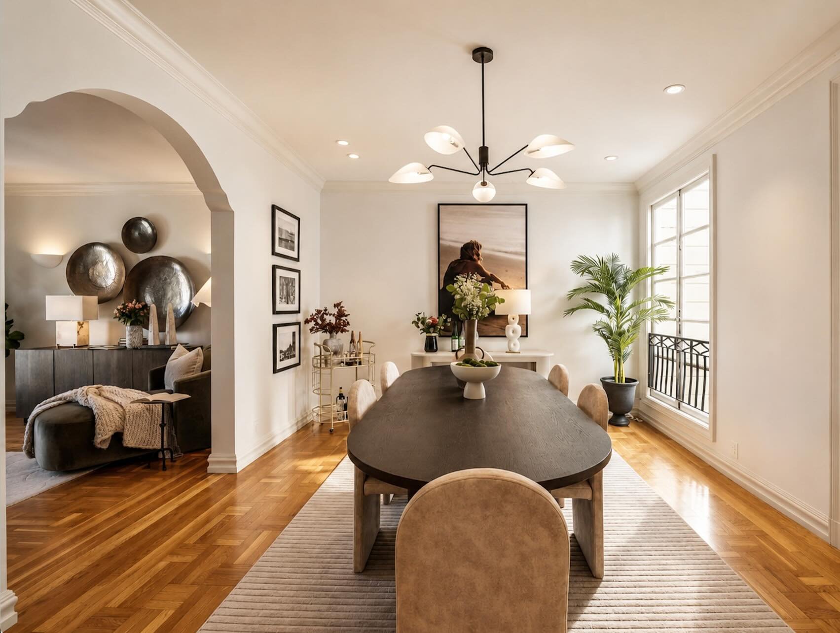 The Marina x 2165 Beach St. 

#sfre #marinadistrict #sfhomestaging #resastager #pullupachair
