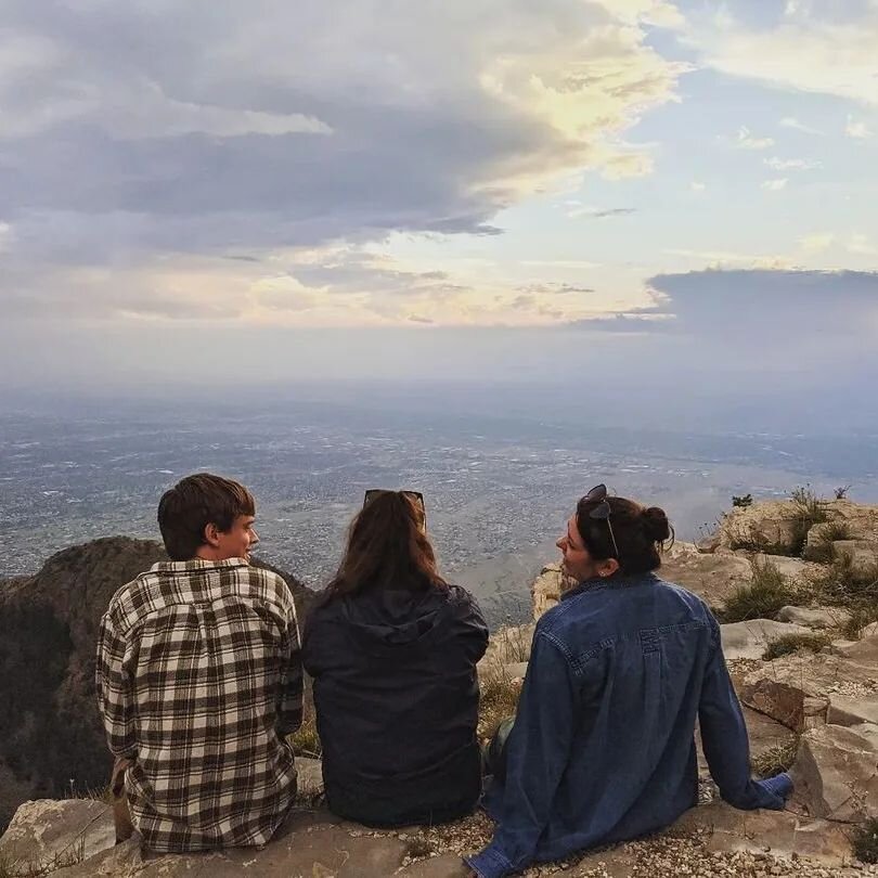 Say hello to YATC member program Albuquerque Young Adult Volunteers! Open for the 24-25 program year. 

@abqyav says: Welcome to the Land of Enchantment! 

As we live in community here, we must recognize that New Mexico is the ancestral lands of the 