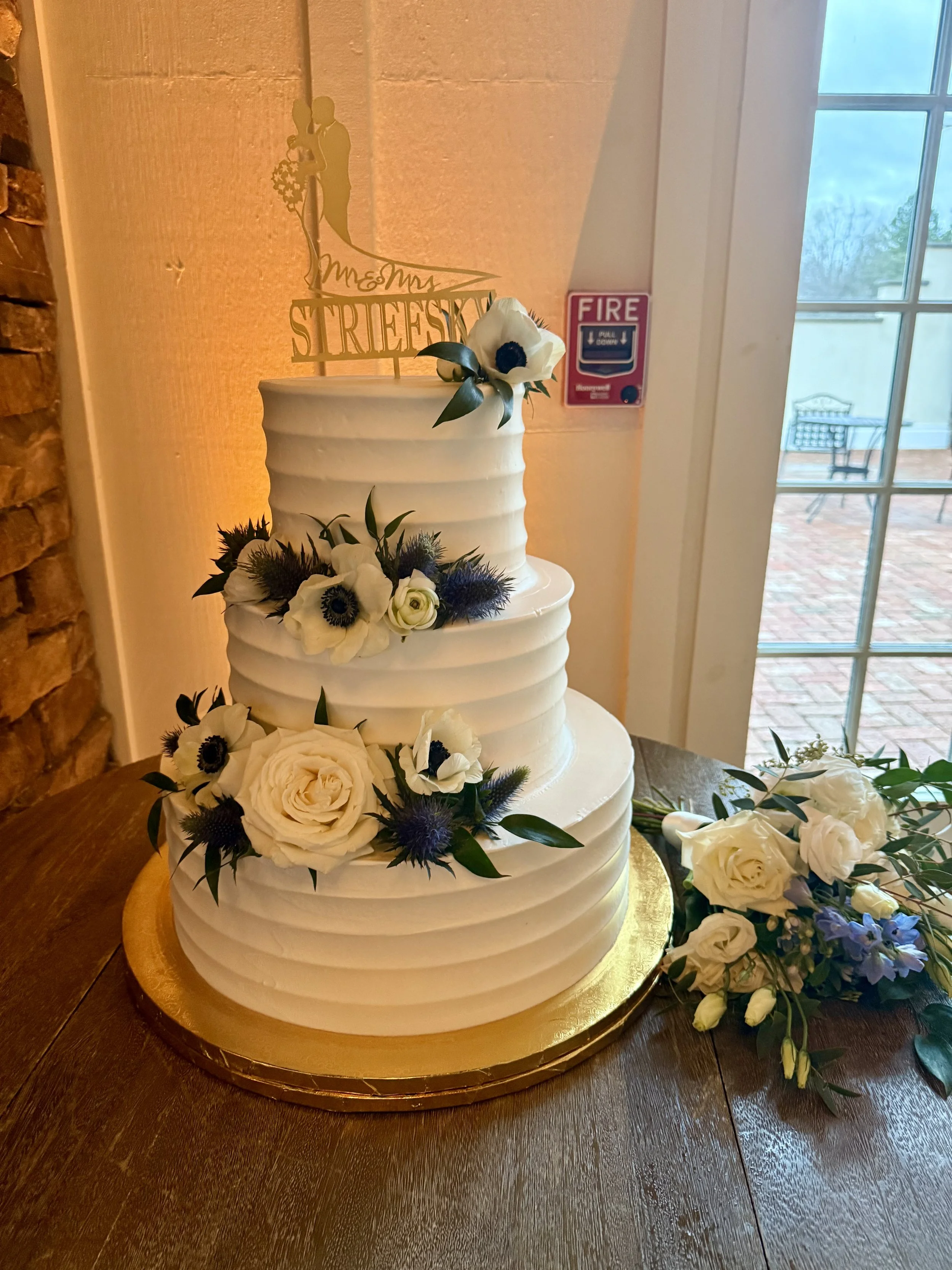 Garden-Style Cake Flowers