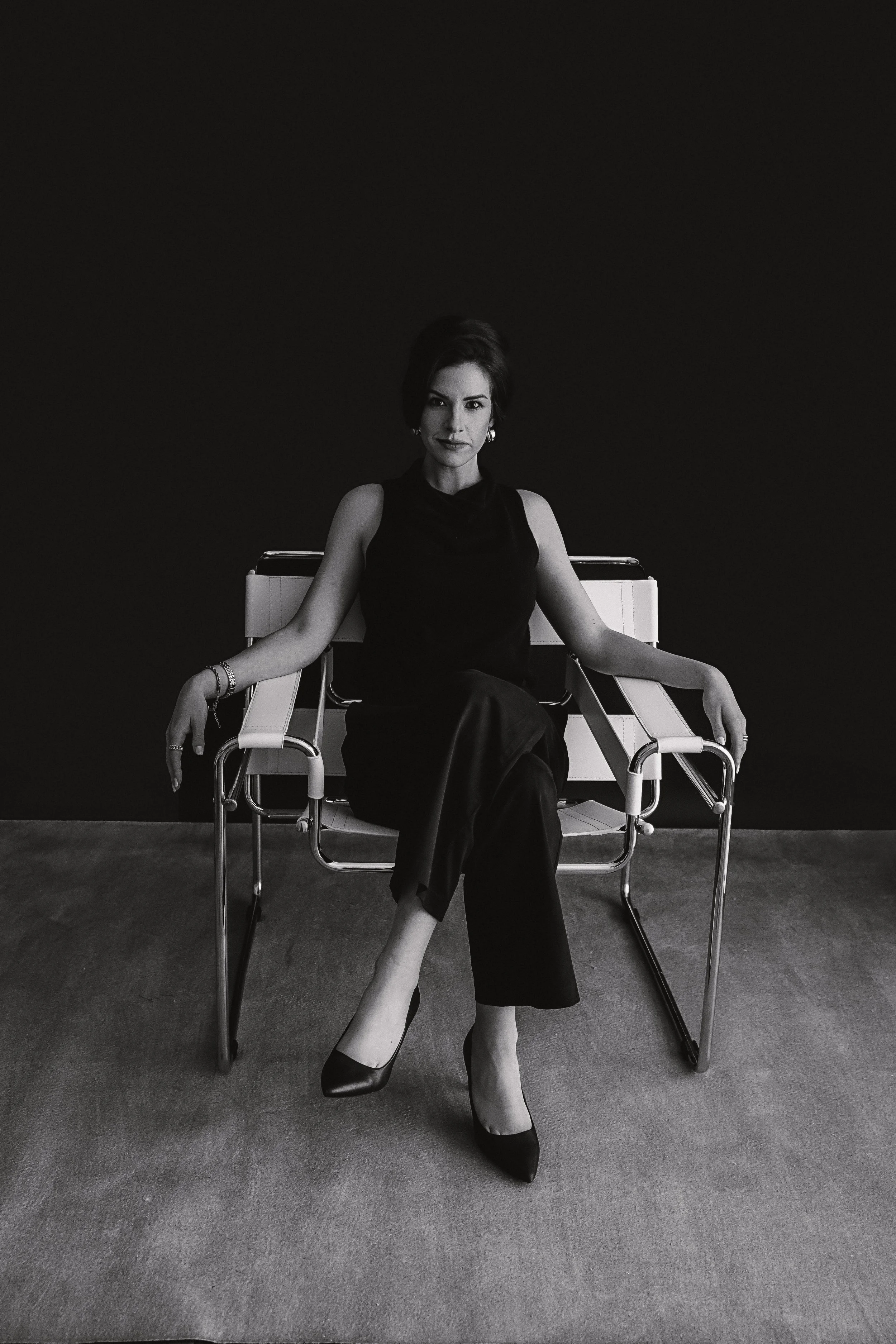 Conflict resolution strategist advising teams