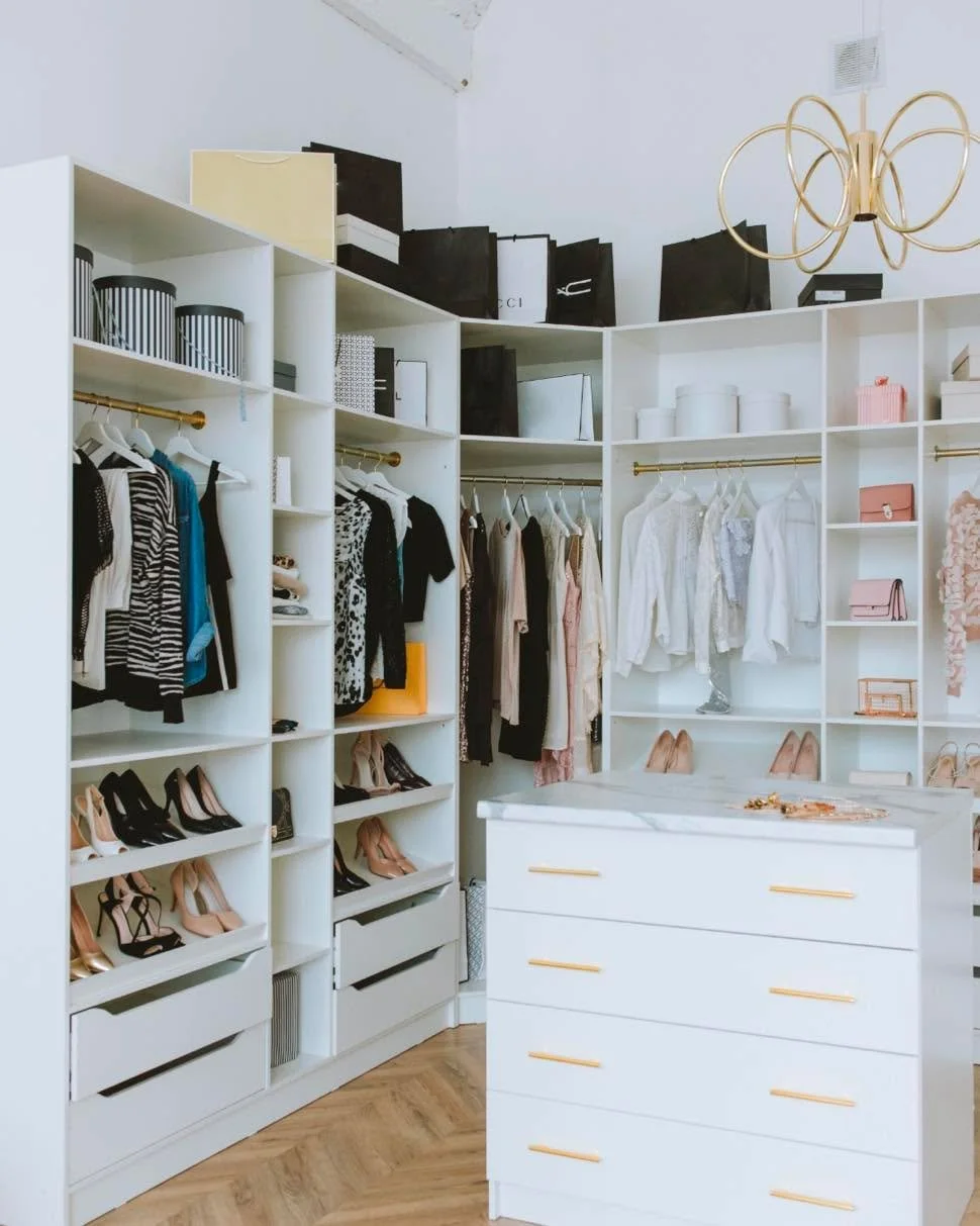 L&rsquo;organisation et le bien-&ecirc;tre : le duo gagnant!

Chez O&rsquo;range Tout, nous croyons fermement que l&rsquo;organisation est bien plus qu&rsquo;une simple gestion d&rsquo;espace. C&rsquo;est un v&eacute;ritable vecteur de bien-&ecirc;tr