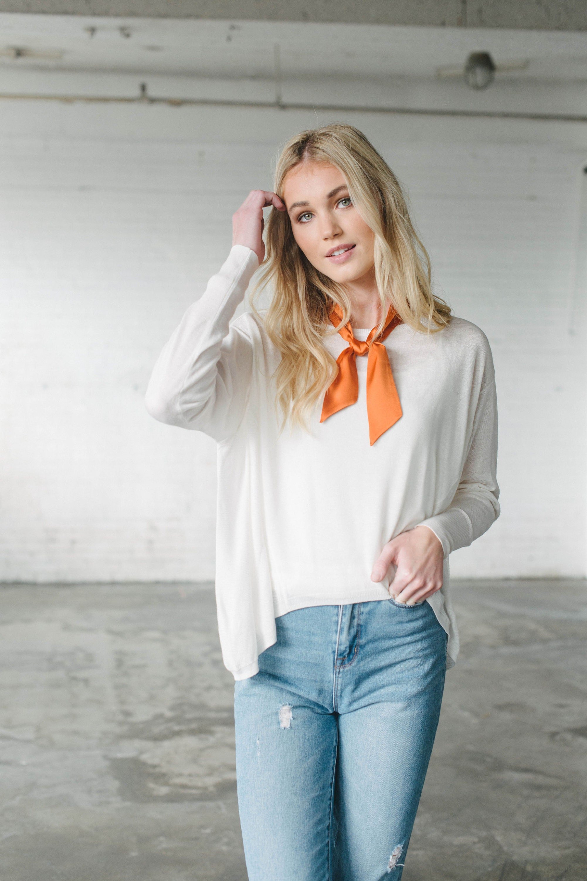 https://i.etsystatic.com/5546867/r/il/b4f060/1705805897/il_fullxfull.1705805897_oo7g.jpg