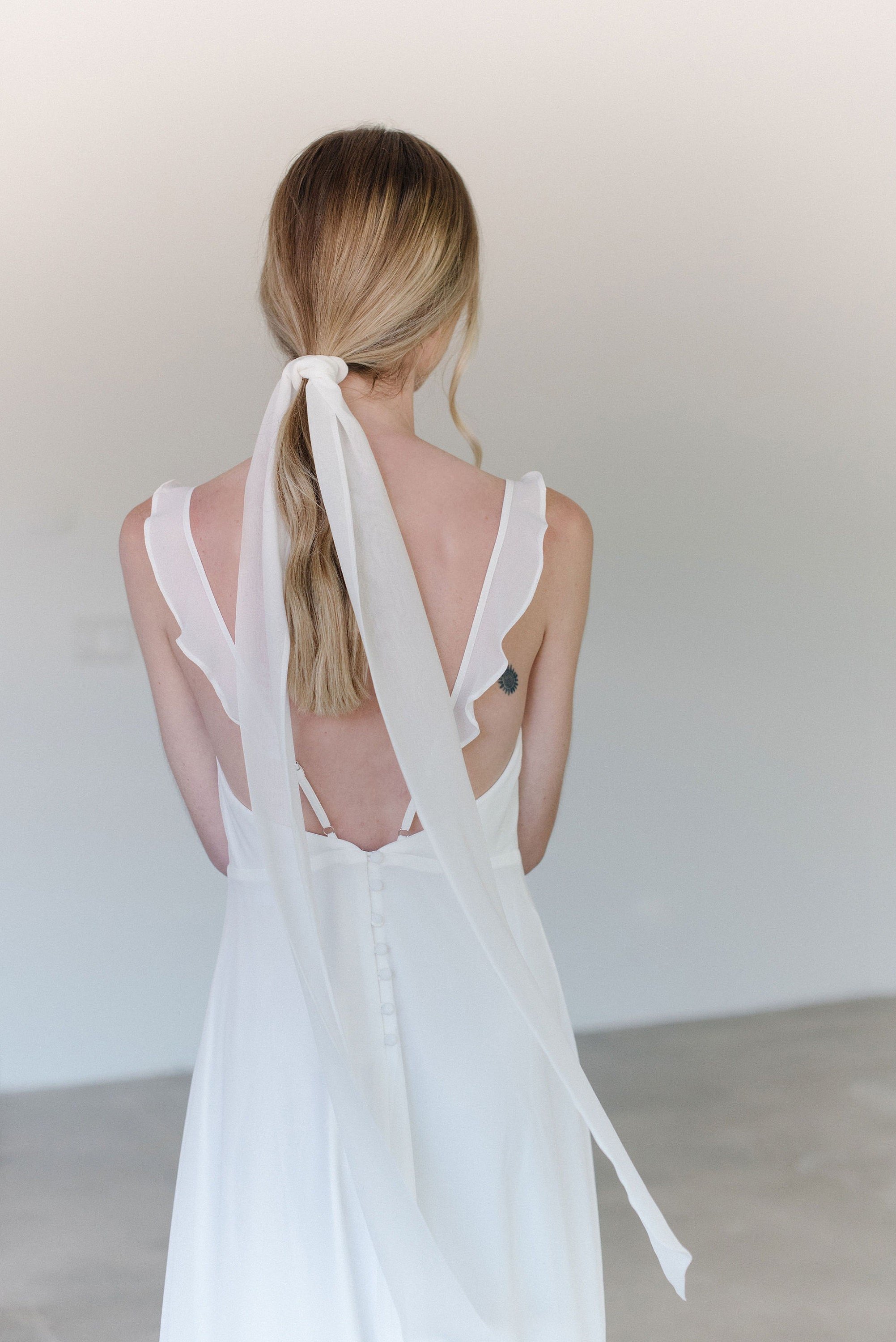 https://i.etsystatic.com/5546867/r/il/eb4c59/5292069923/il_fullxfull.5292069923_3knv.jpg