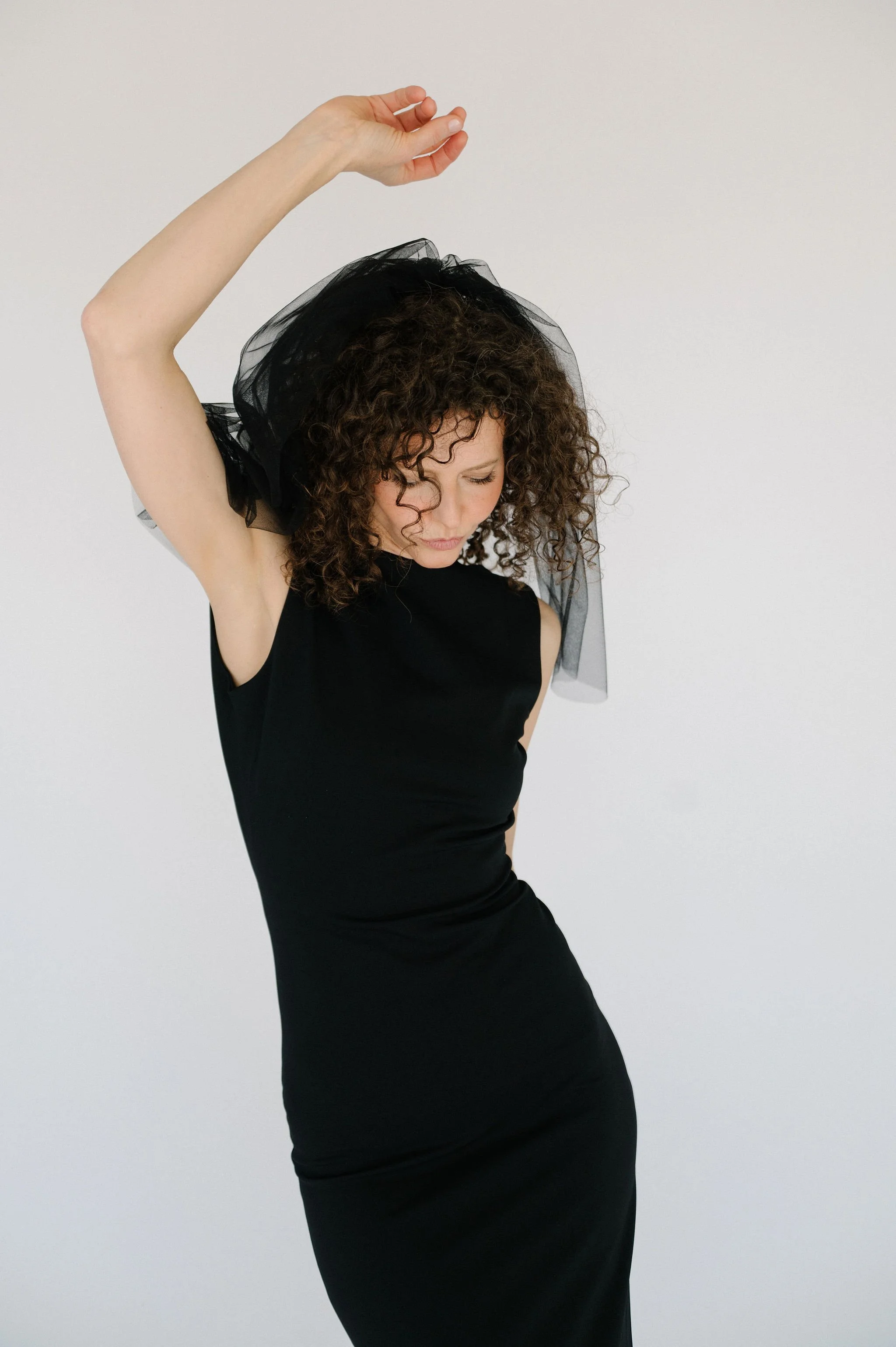 Black Short Veil.jpg