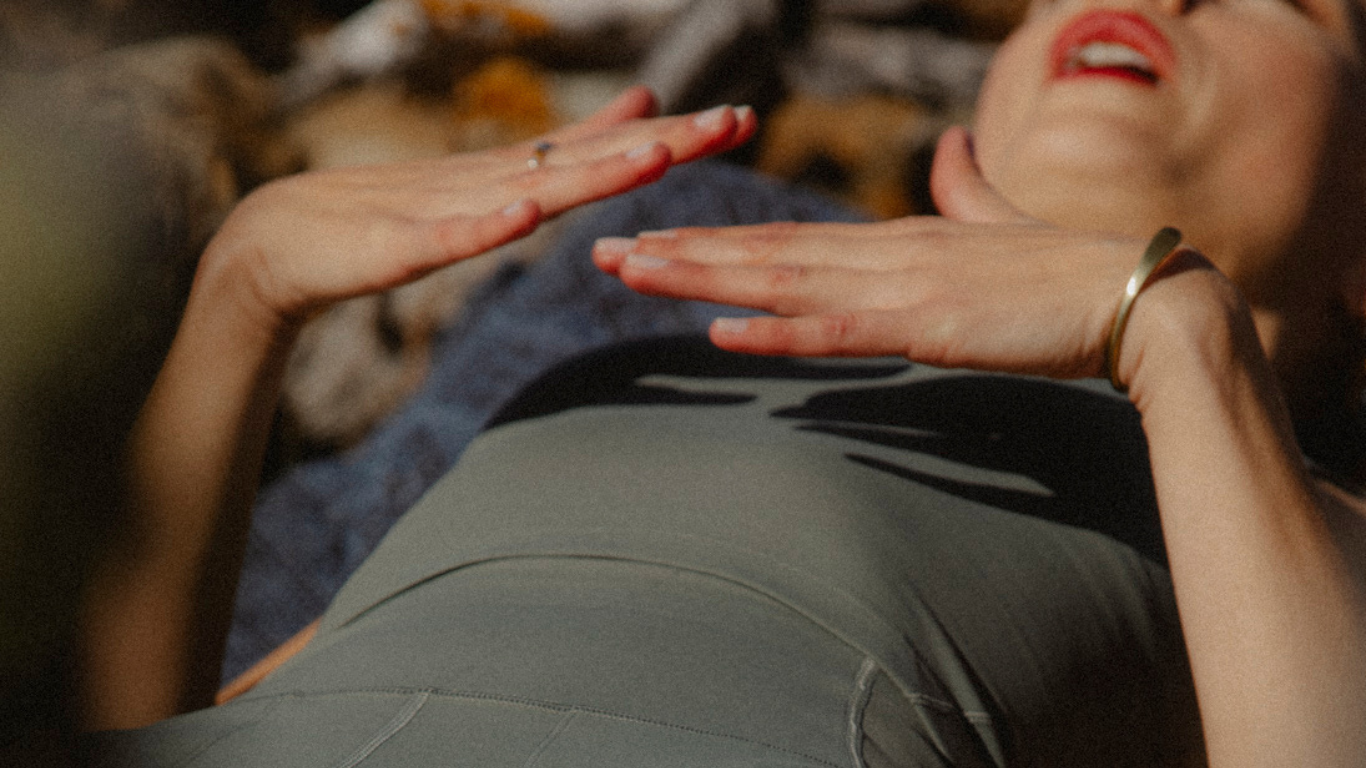 Why Do We Yawn During Breathwork? What Science Knows—and What Remains a Mystery