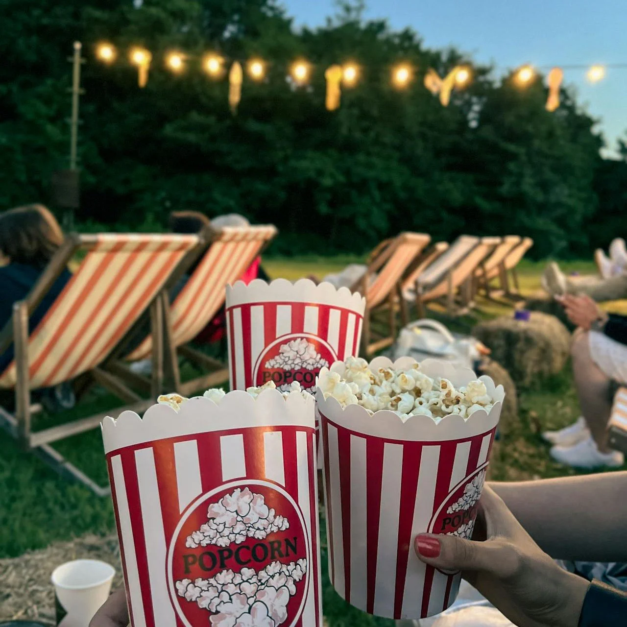 (Roberts Square) Movie: Elio