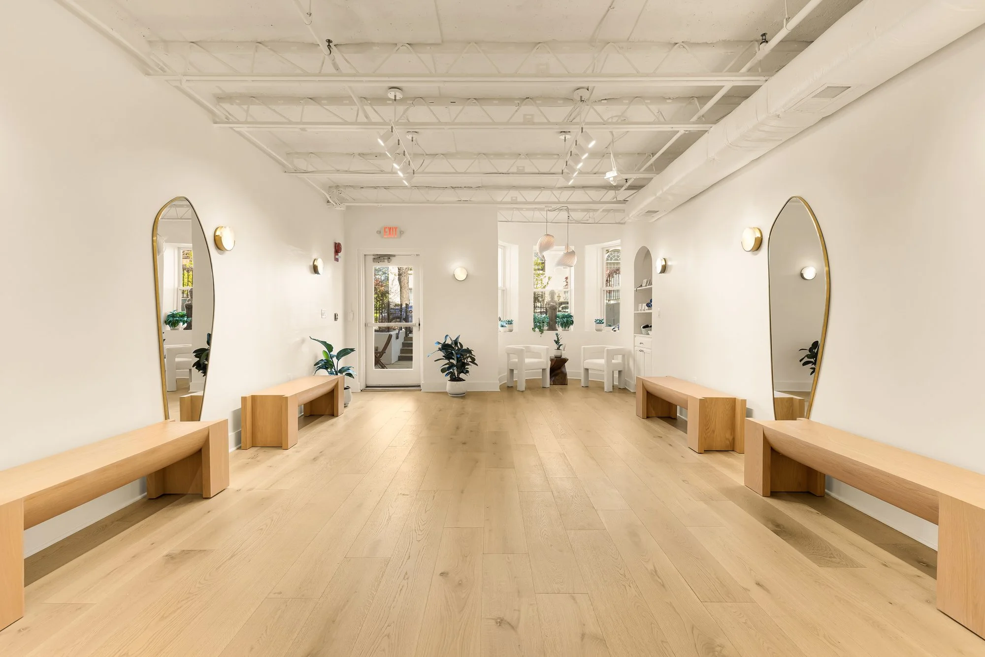 2000 S St NW 100-0056.jpg