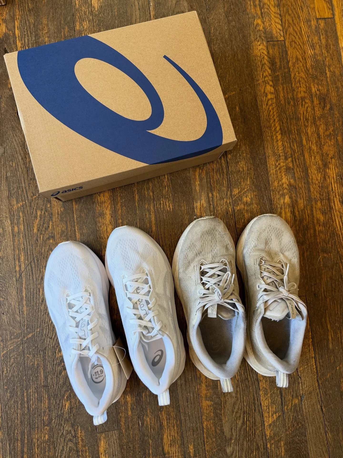 We know this is an unpopular opinion but hear us out!

White running shoes don&rsquo;t look too bad after 9 months! Oksana just updated to a fresh, new pair of NovaBlast 5&rsquo;s in colorway: white/piedmont grey! This colorway shows how loved the sh
