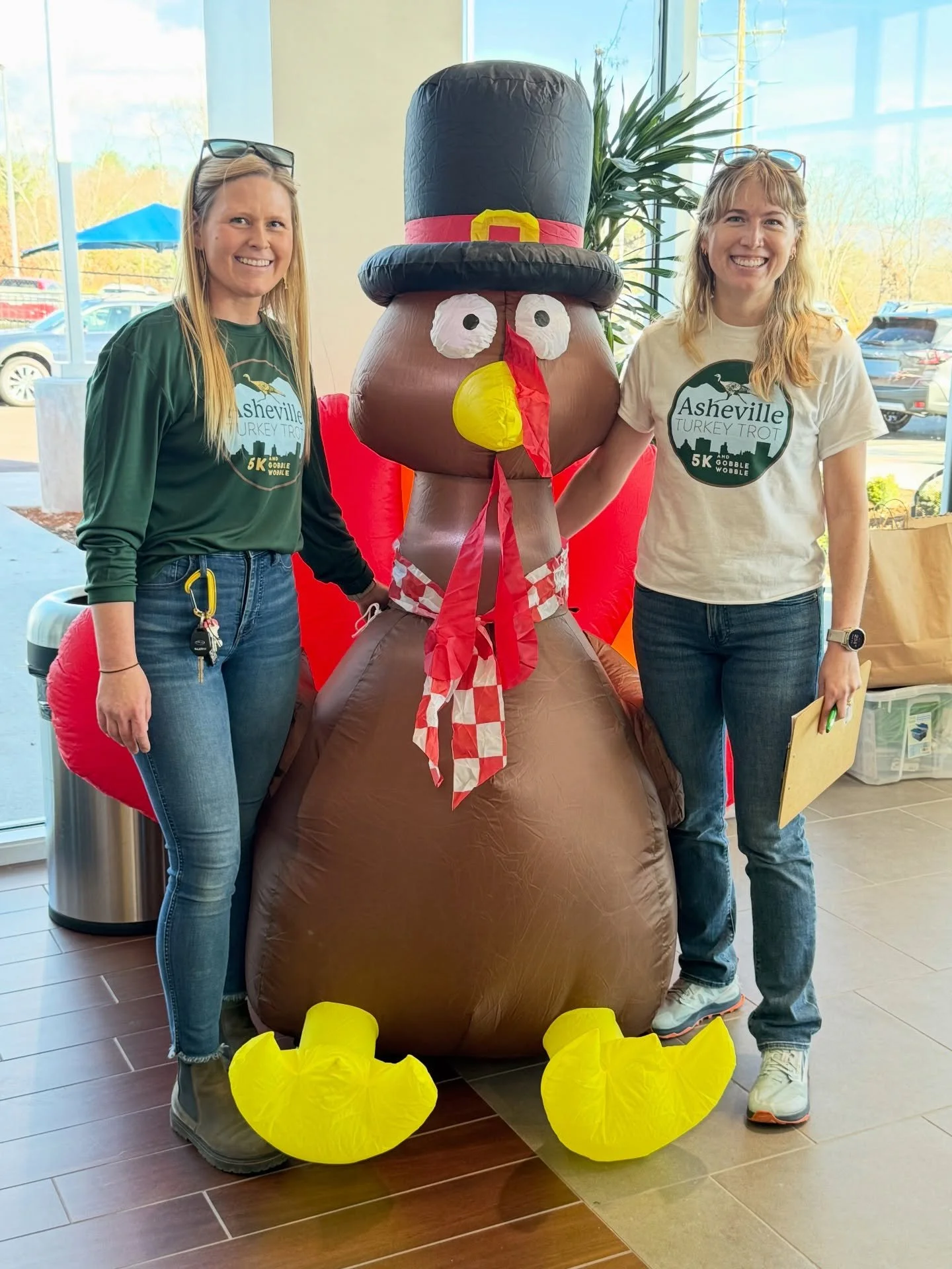 Happy Turkey Trot to all who celebrate! 👟👟👟
The store is closed today so we can put on the @ashevilleturkeytrot for you! See you tomorrow for our Black Friday Sale 10am-6pm!