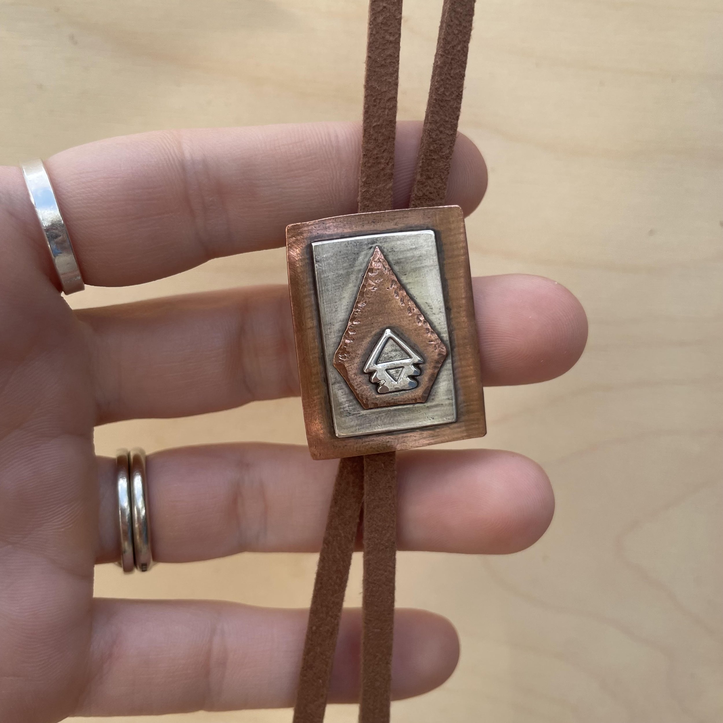 arrow bolo1.jpeg