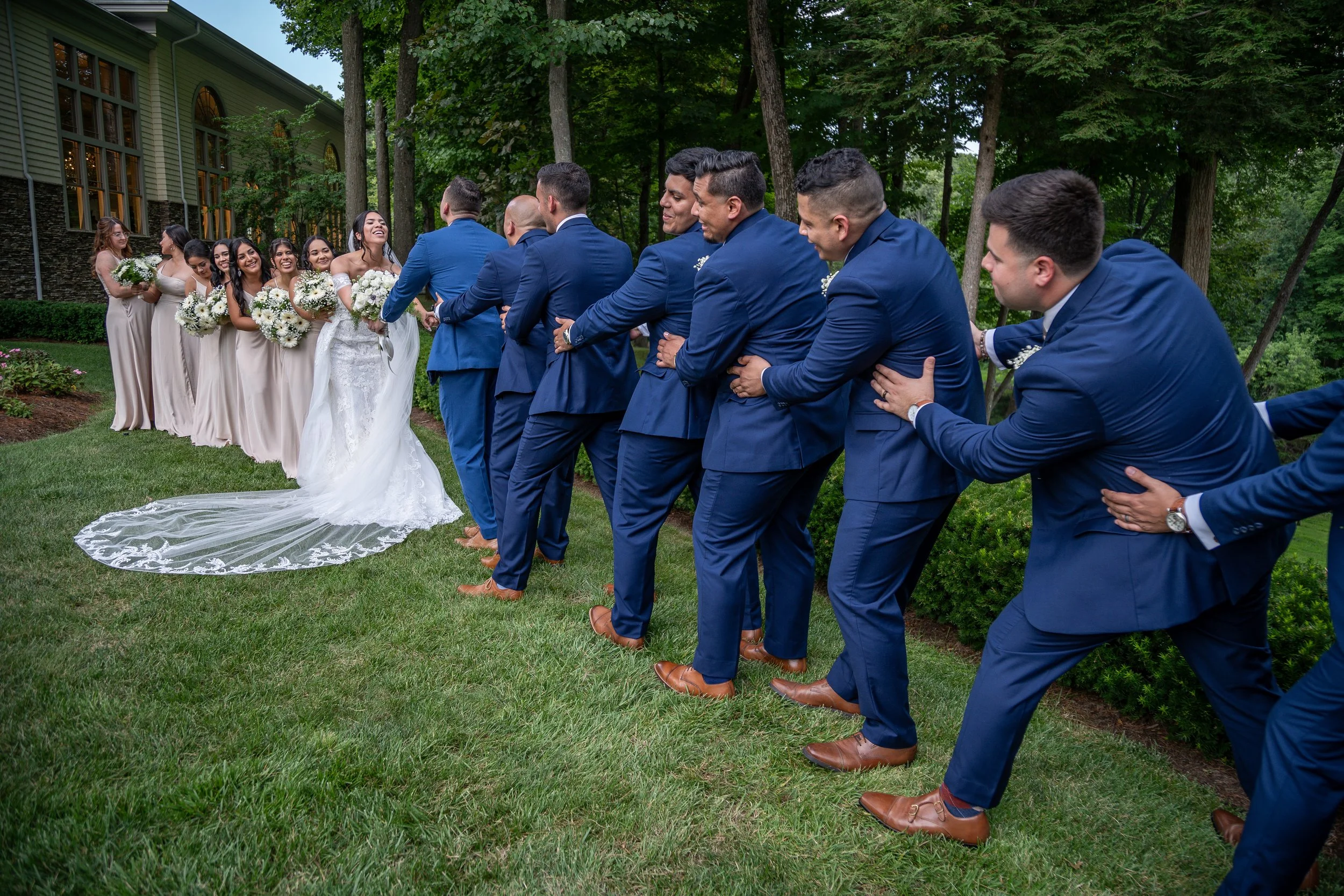 PIKTURA PHOTO BRIDAL PARTY.jpg