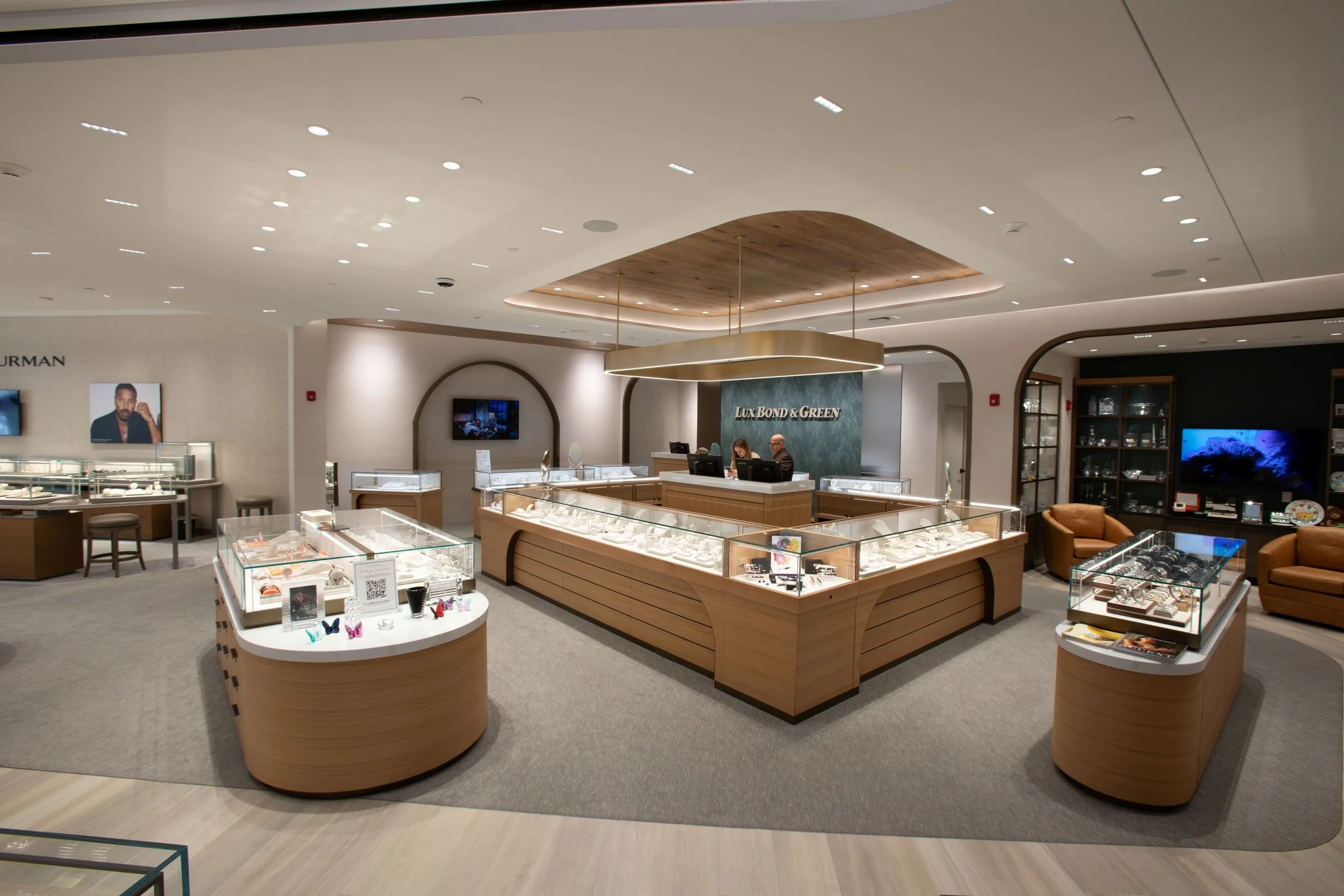 Lux Bond & Green Glastonbury_Z9A0106.jpg