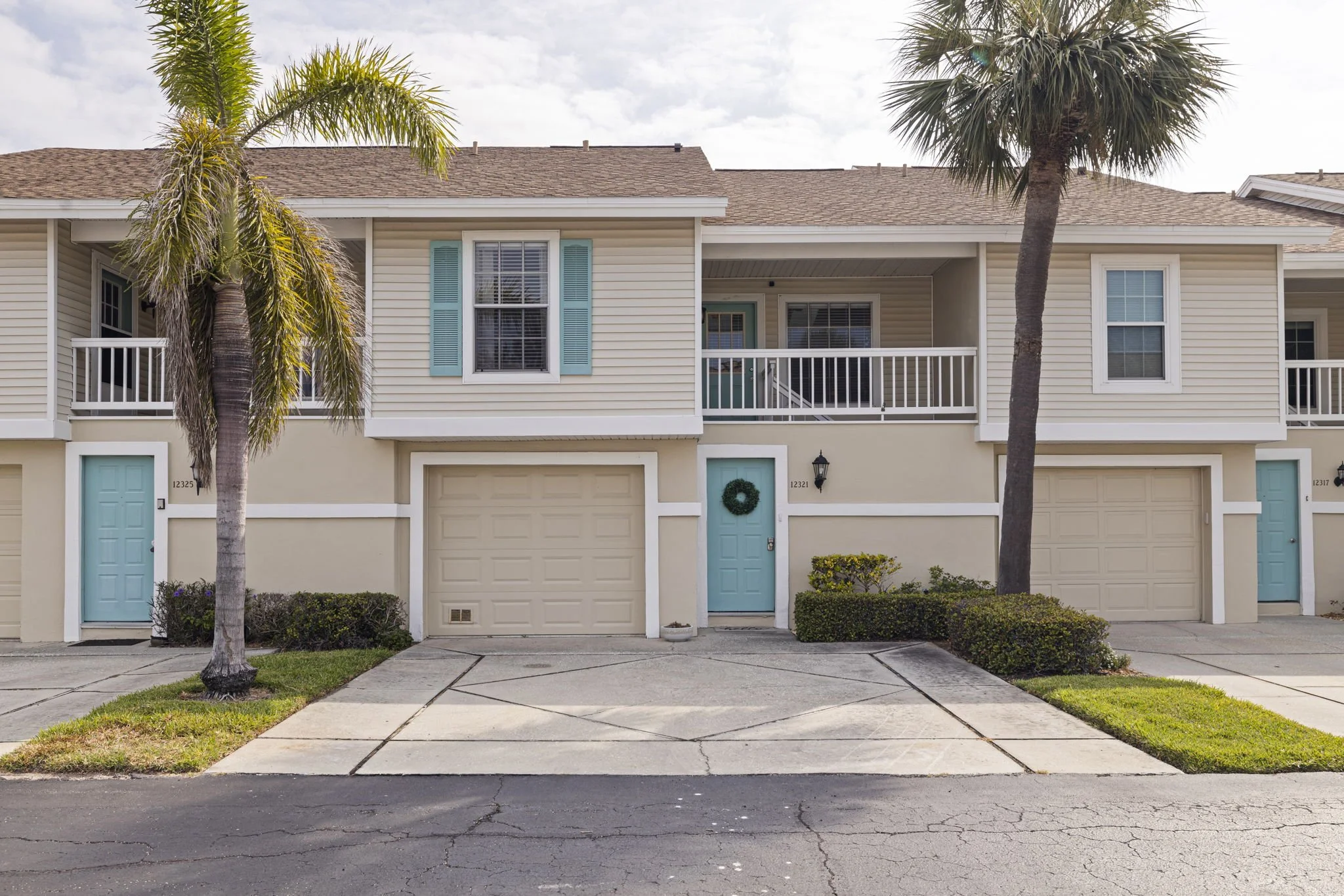 1-web-or-mls-AB3_12321 Sun Vista Ct W-1.jpg