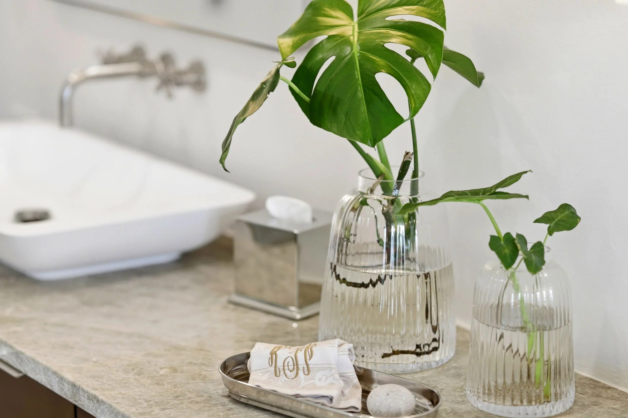 22-web-or-mls-2118-lake-dr.jpg