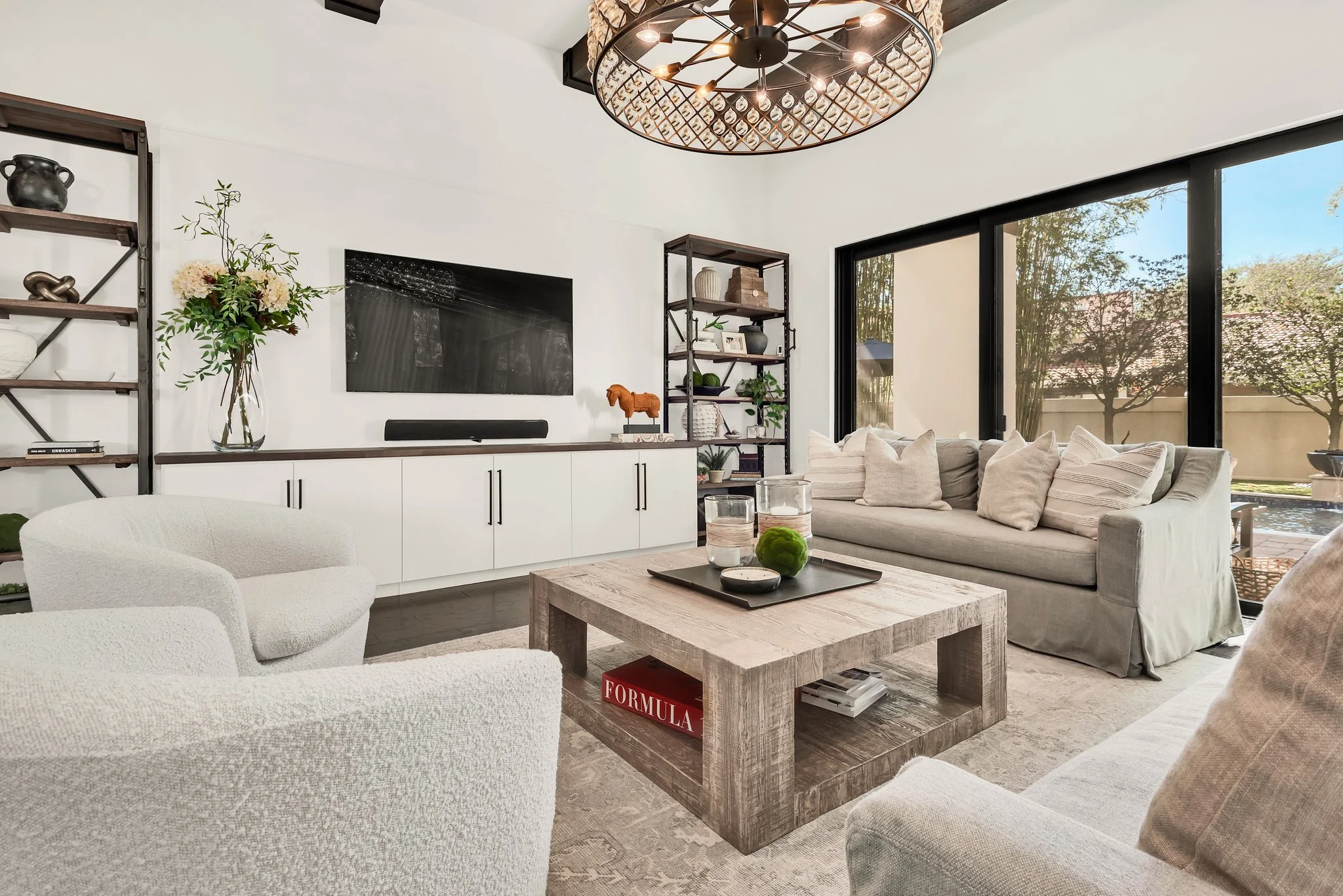 6-web-or-mls-8364-via-vittoria-way.jpg