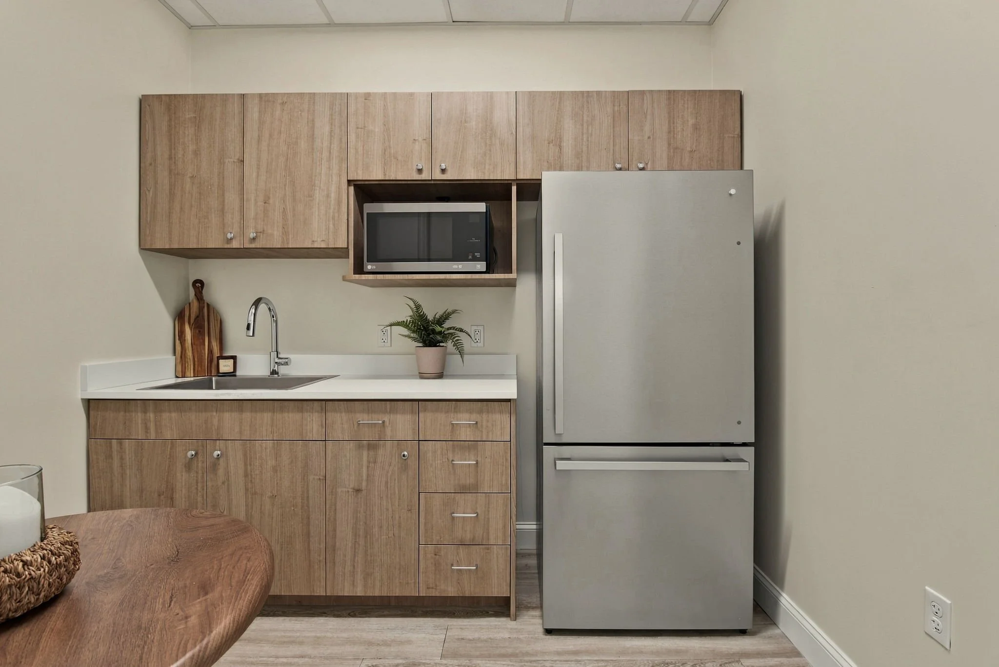 5736_Hamlin_Groves_Tr_unit_110_40.jpg