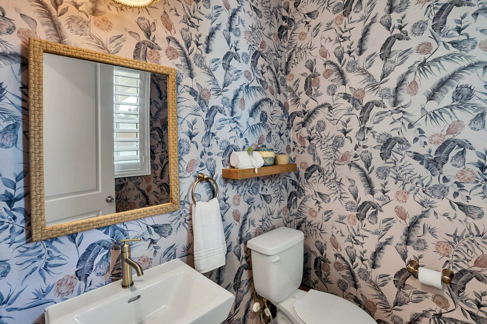 7434 Barrier Cove way_05.jpg