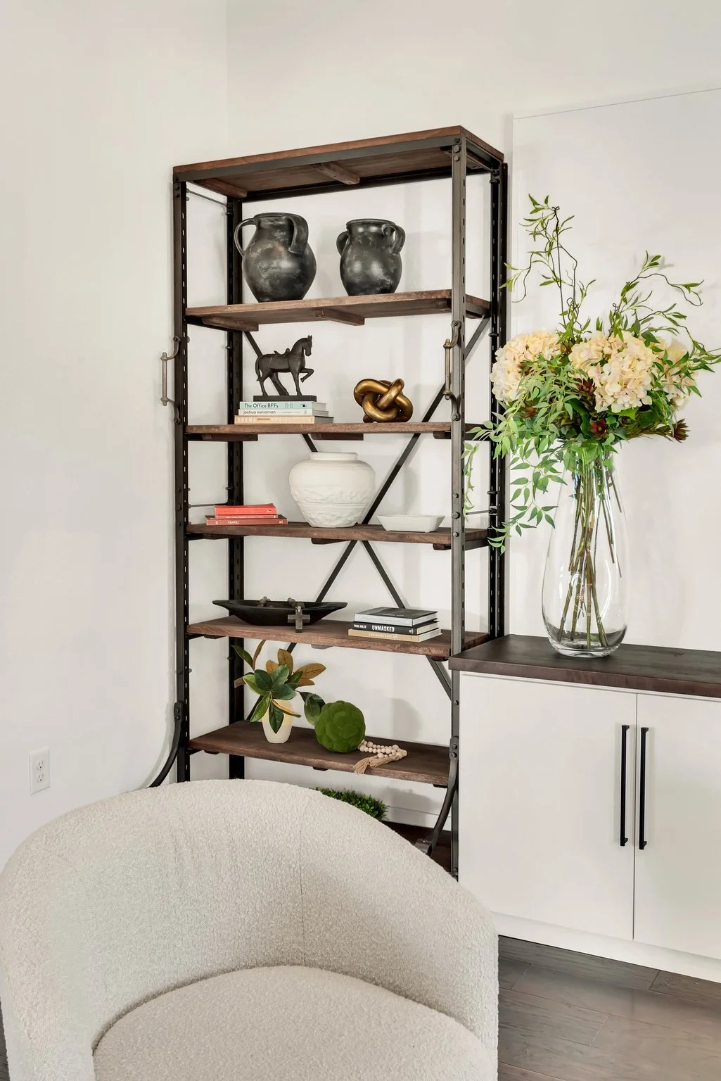 7-web-or-mls-8364-via-vittoria-way.jpg