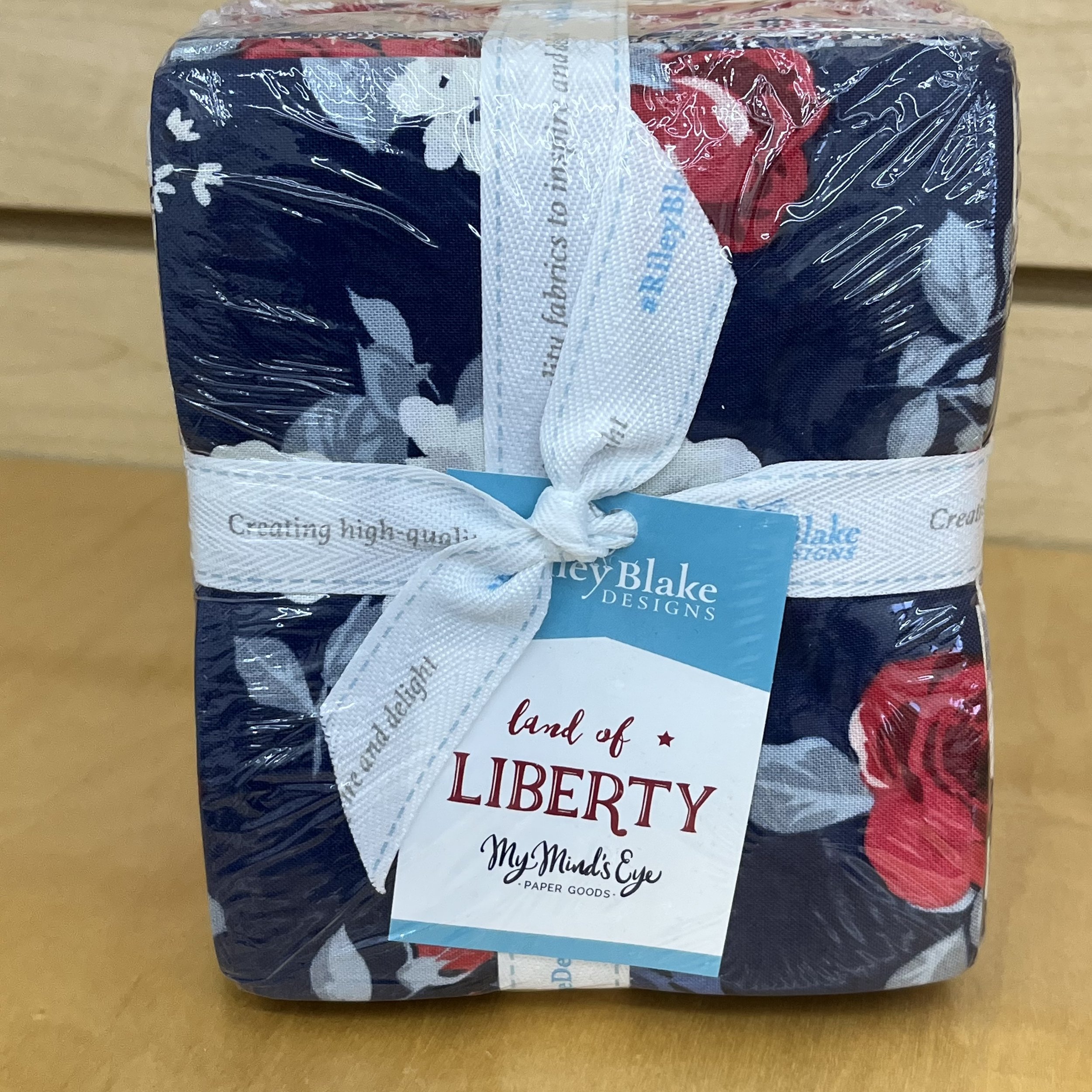 Land of Liberty Fat Quarter Bundle 21 piece Riley Blake