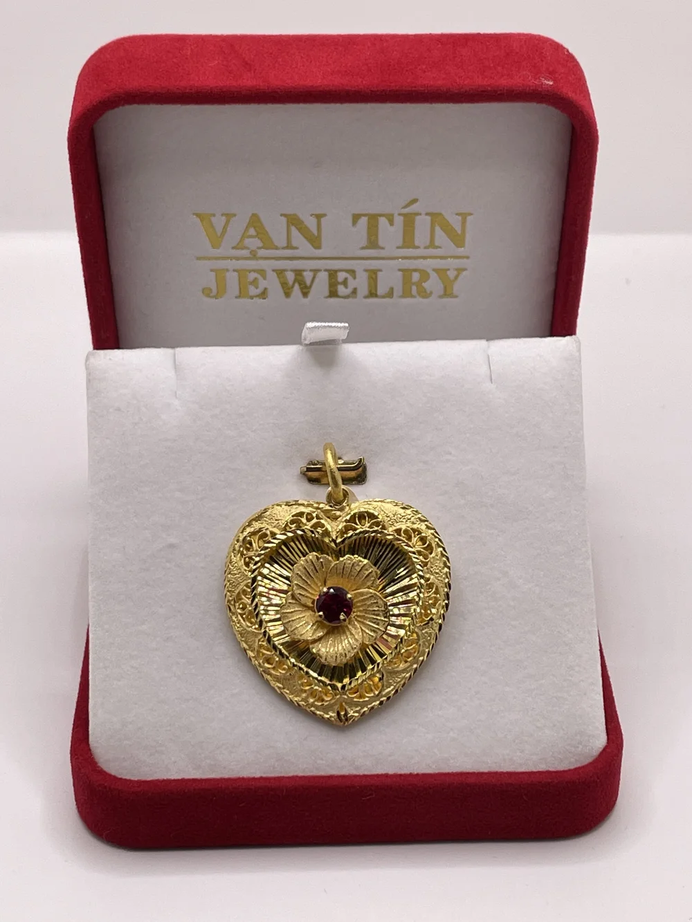 Merchandise — Van Tin Jewelry