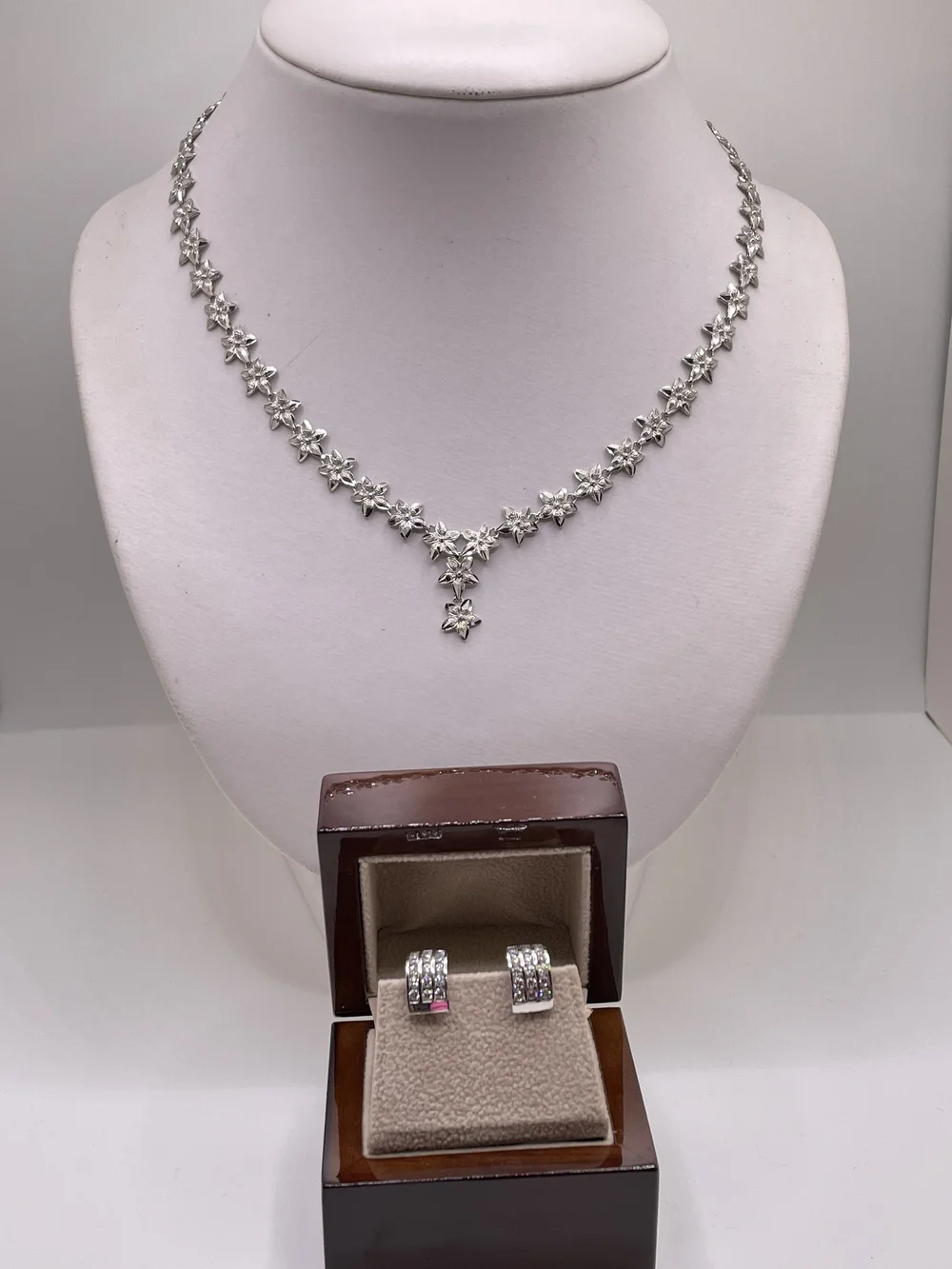 Merchandise — Van Tin Jewelry