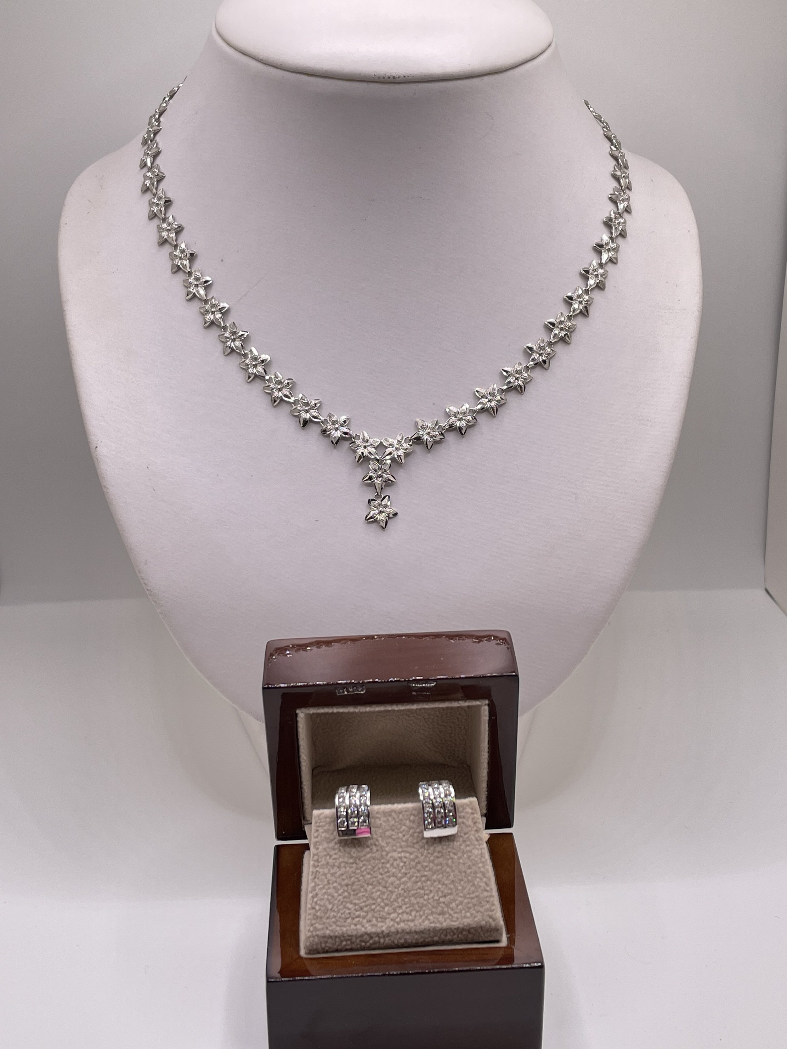 Merchandise — Van Tin Jewelry