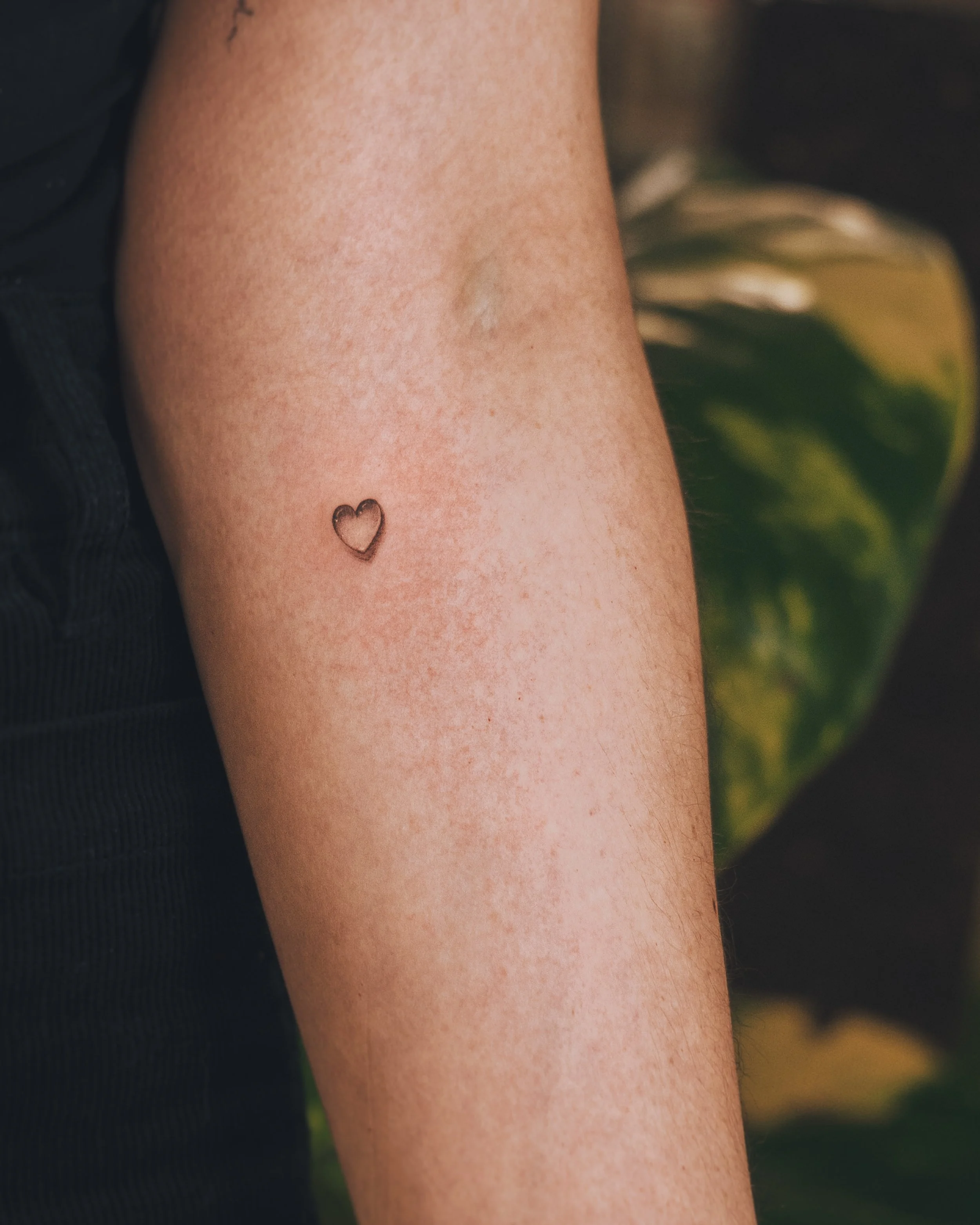 fineline-tattoo-elpaso-texas-aiml-tat2love-small-heart.jpg