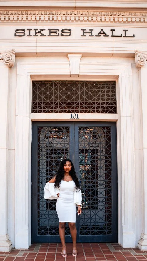 3_22_Jasmine_Grad_Shoot_01.jpg